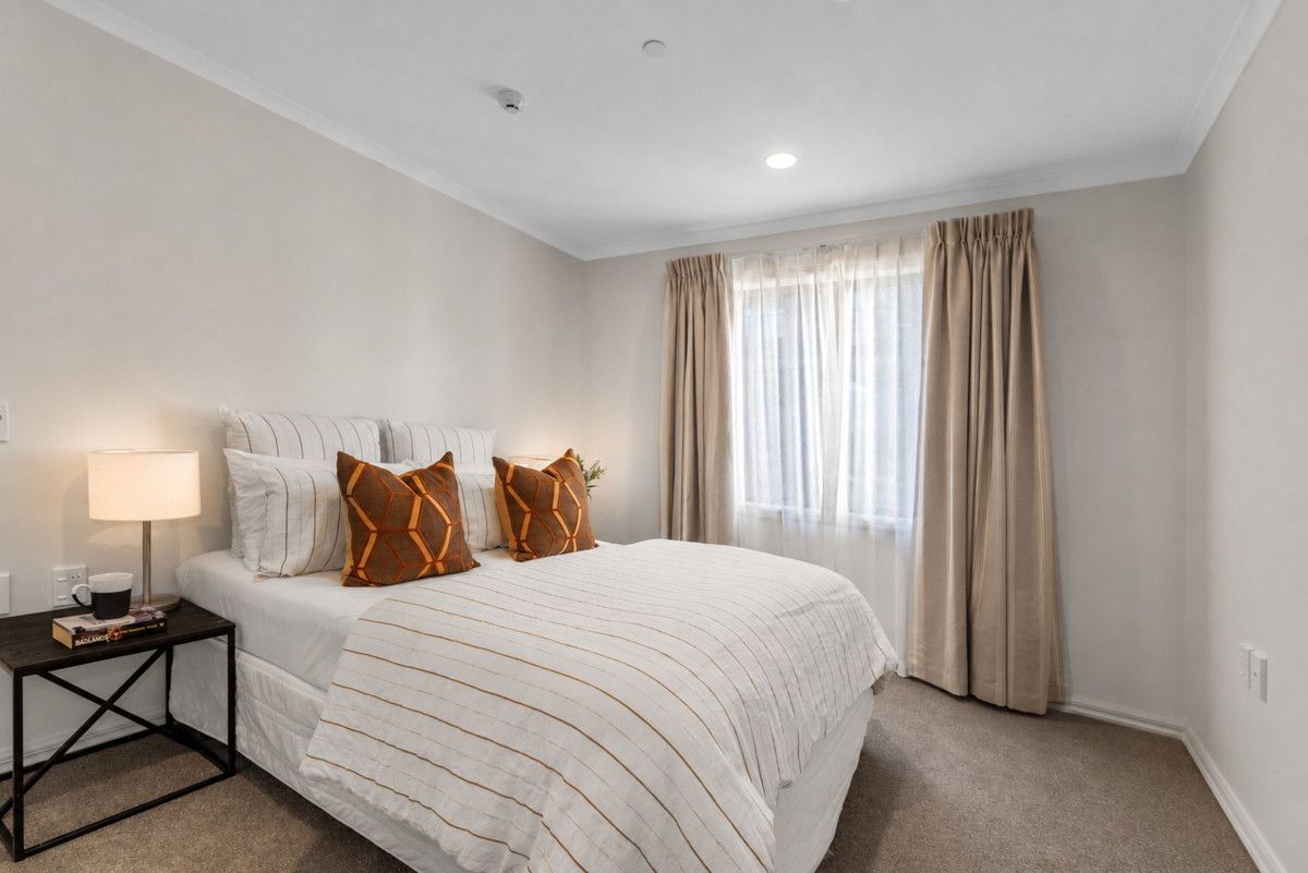 Guest bedroom