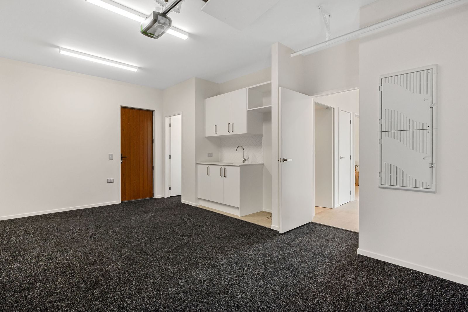Laundry & Garage