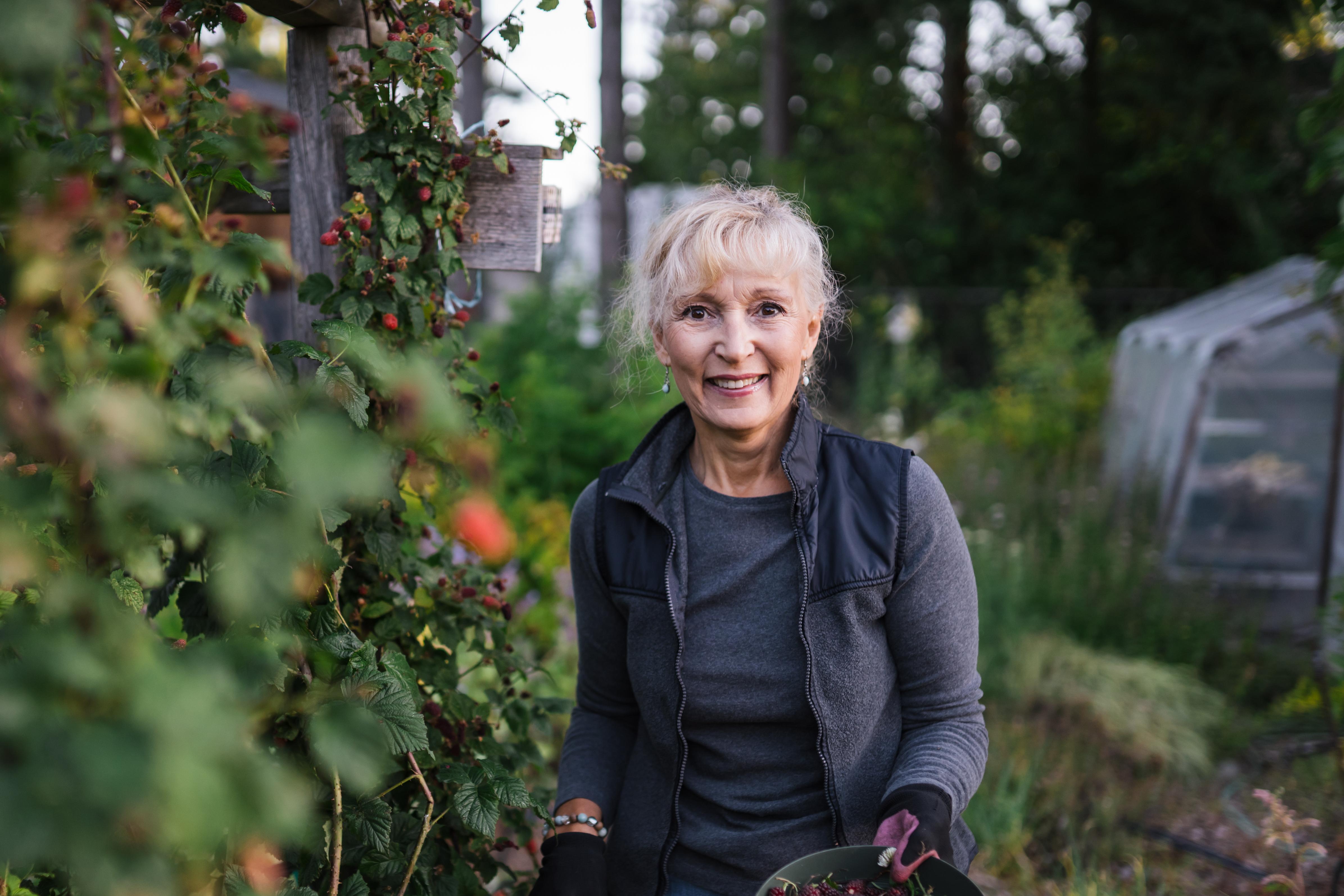Male residents in the garden