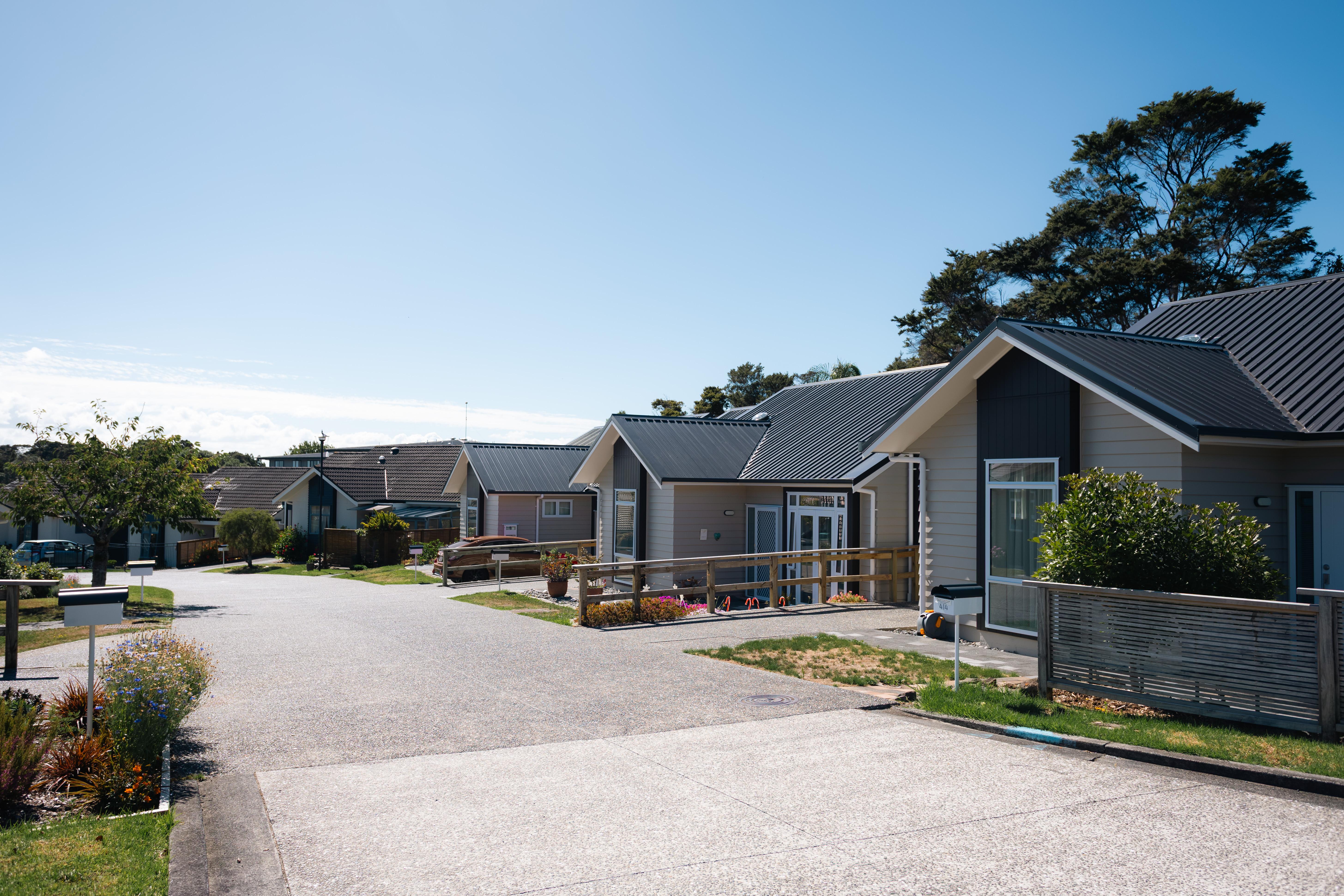 Pinesong lounge interior