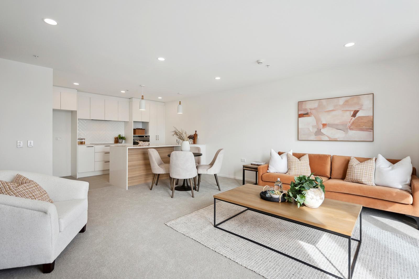 Kitchen, living & dining