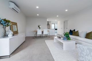 Lounge & dining