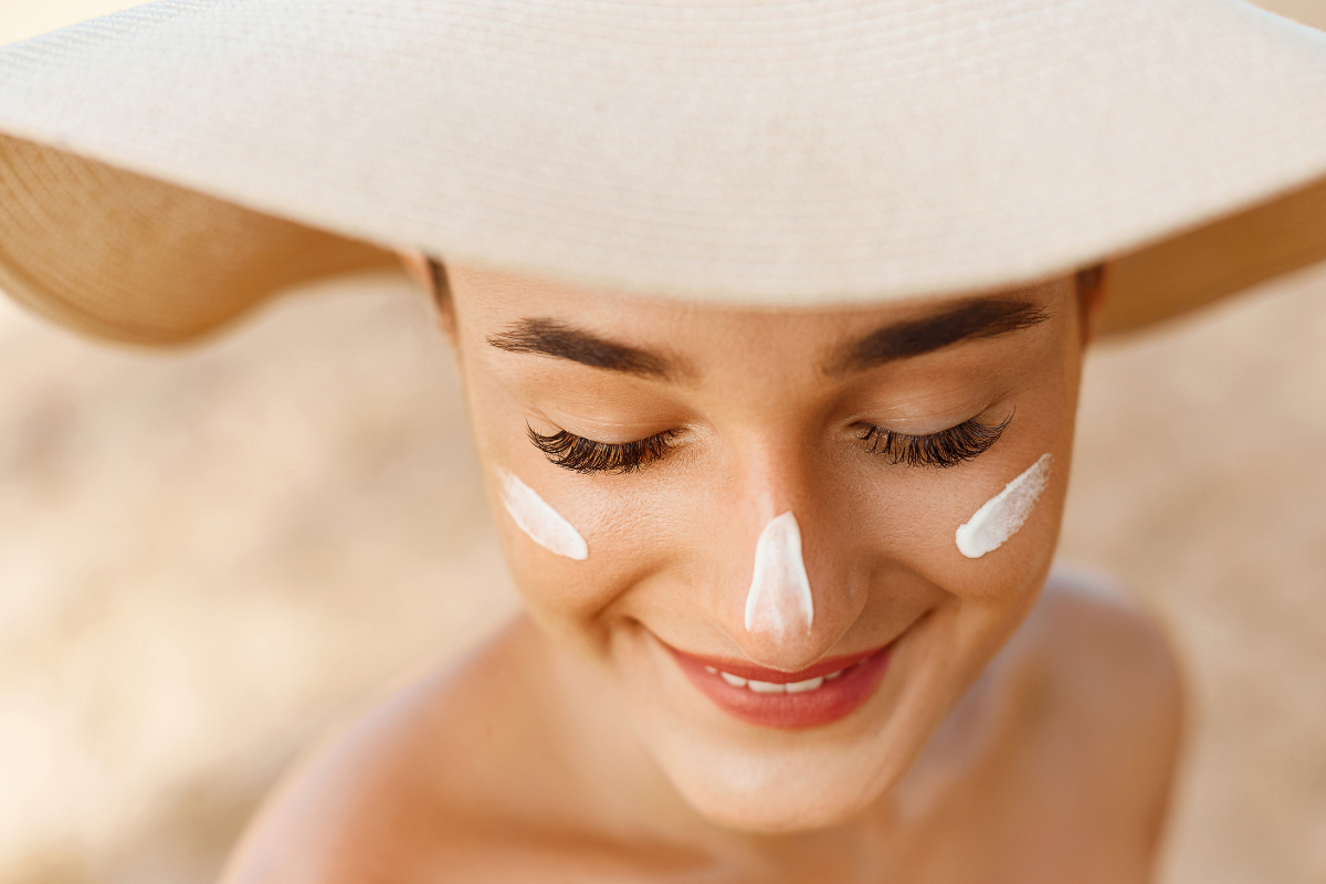 Why Daily Sunscreen is Essential: Protecting from UV and HEV Lights