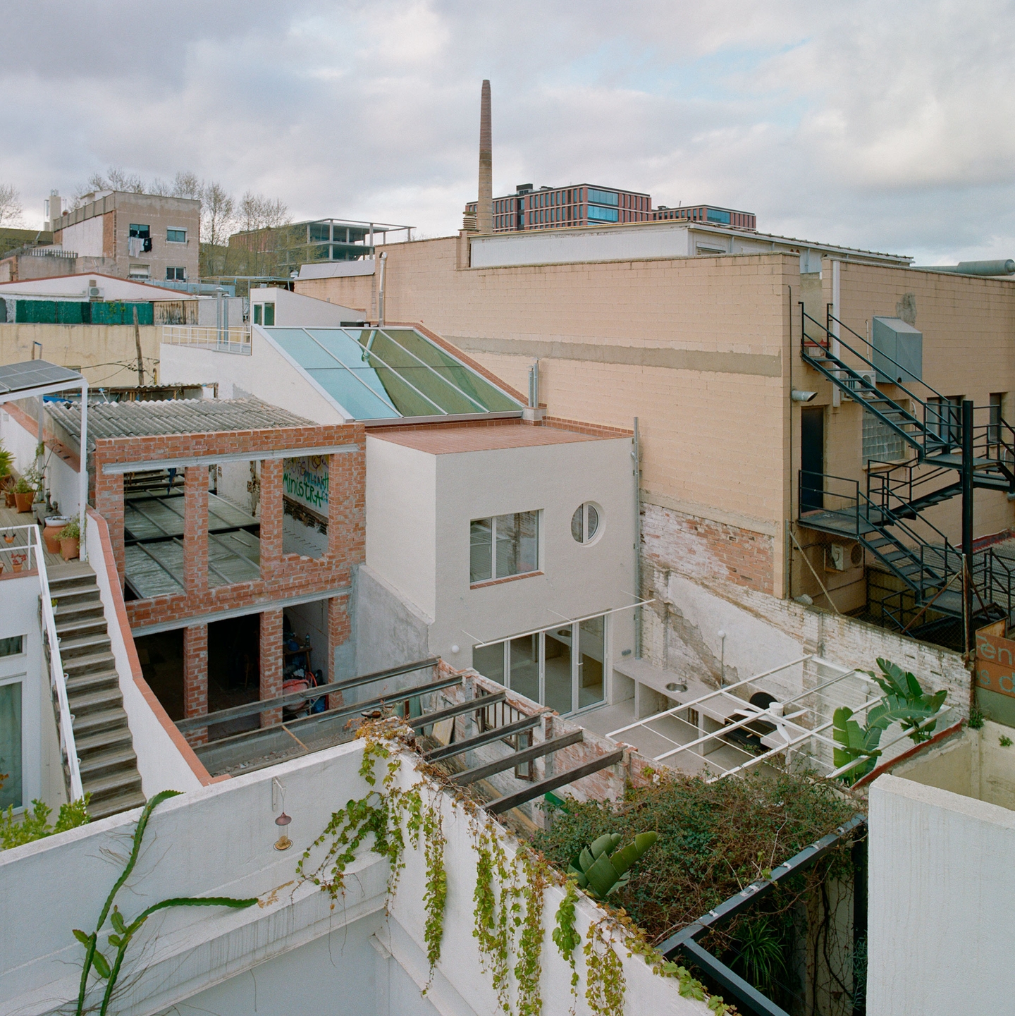 Villa V