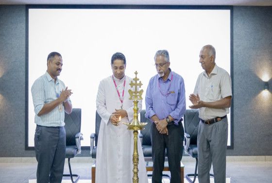 Helping Hands for Cancer Patients