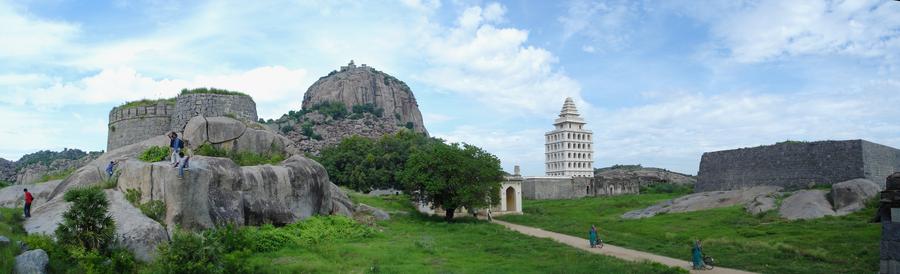Gingee Fort — Nayaks of Gingee