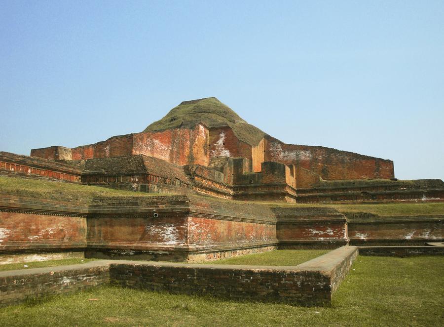Somapura Mahavihara — Ruins of Bhuddist Bihara - Somapura Mahavihara
