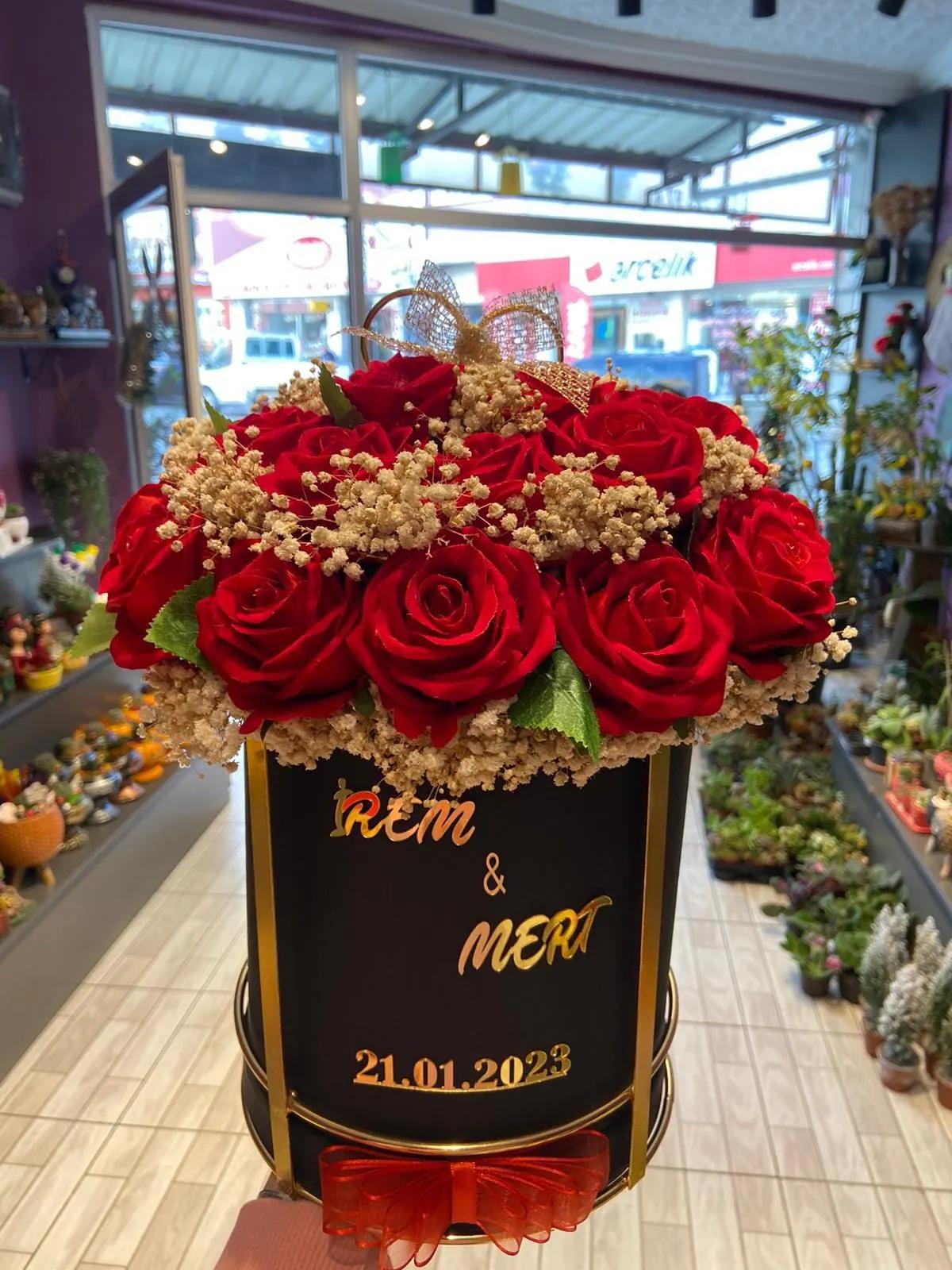 Kutuda Çiçekler tasarım örneği 4
