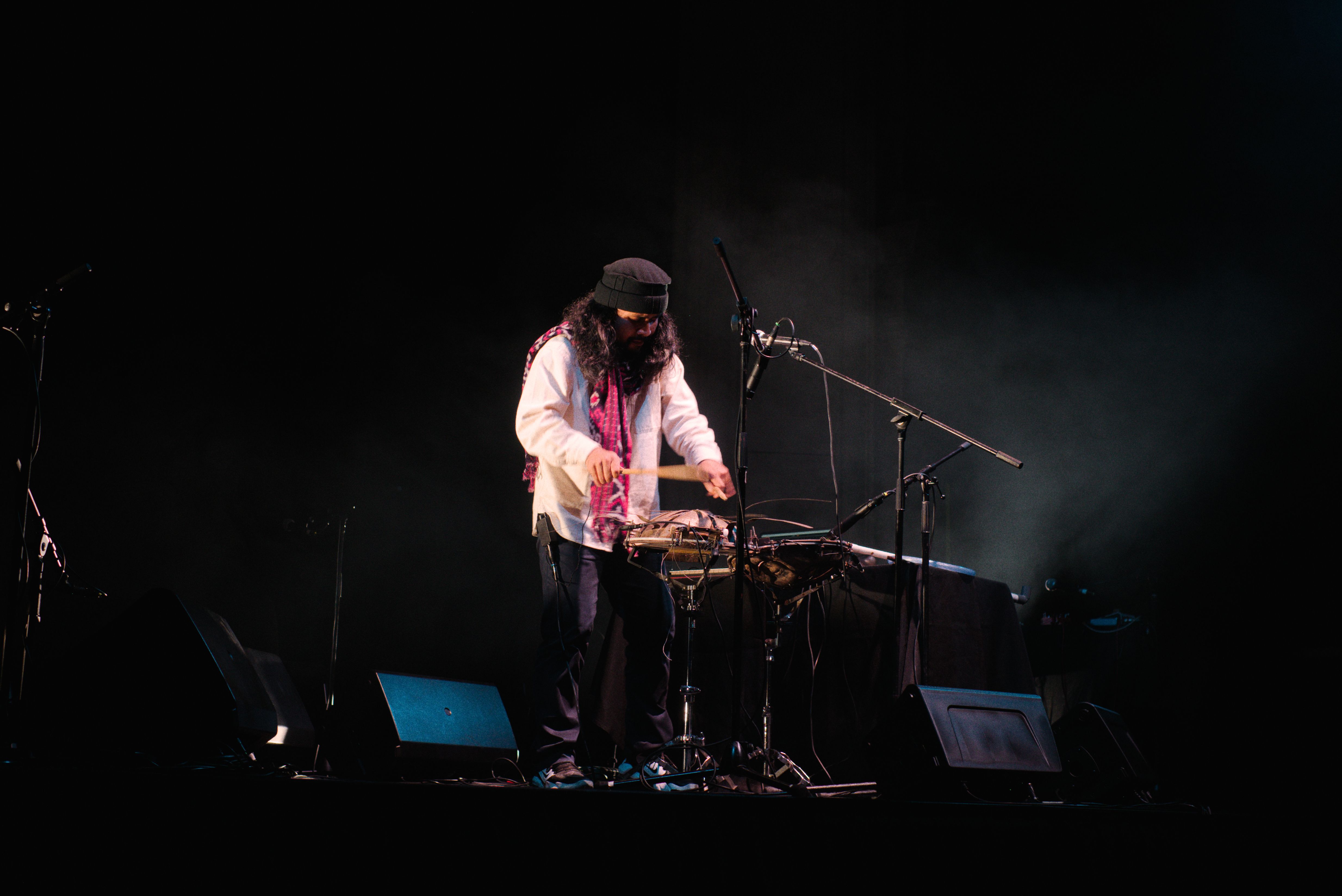 Inter.Sonix 02: Hand to Earth + Sipaningkah