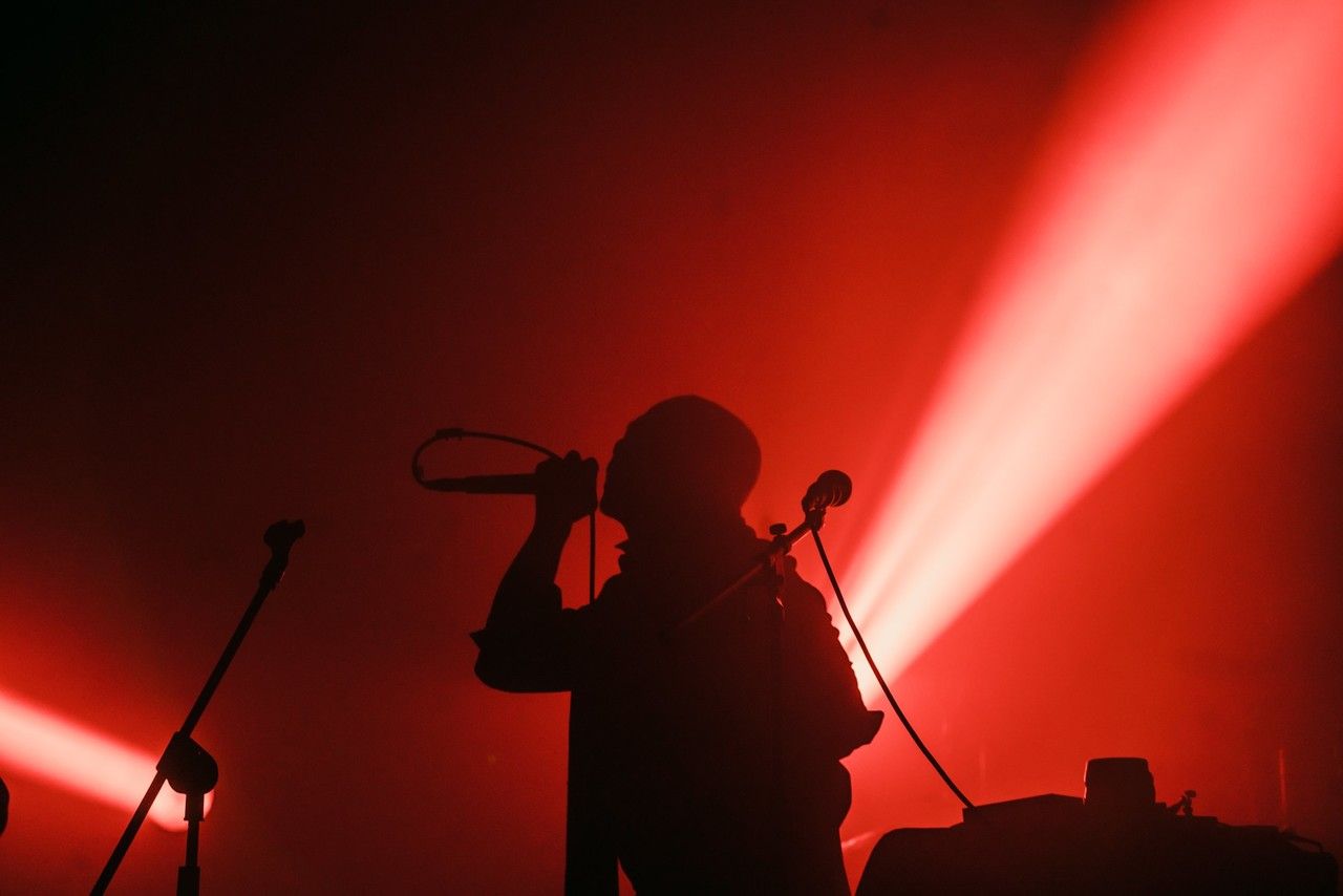 Rully Shabara's AI XhabaraBot Voice Machine + Ale Hop