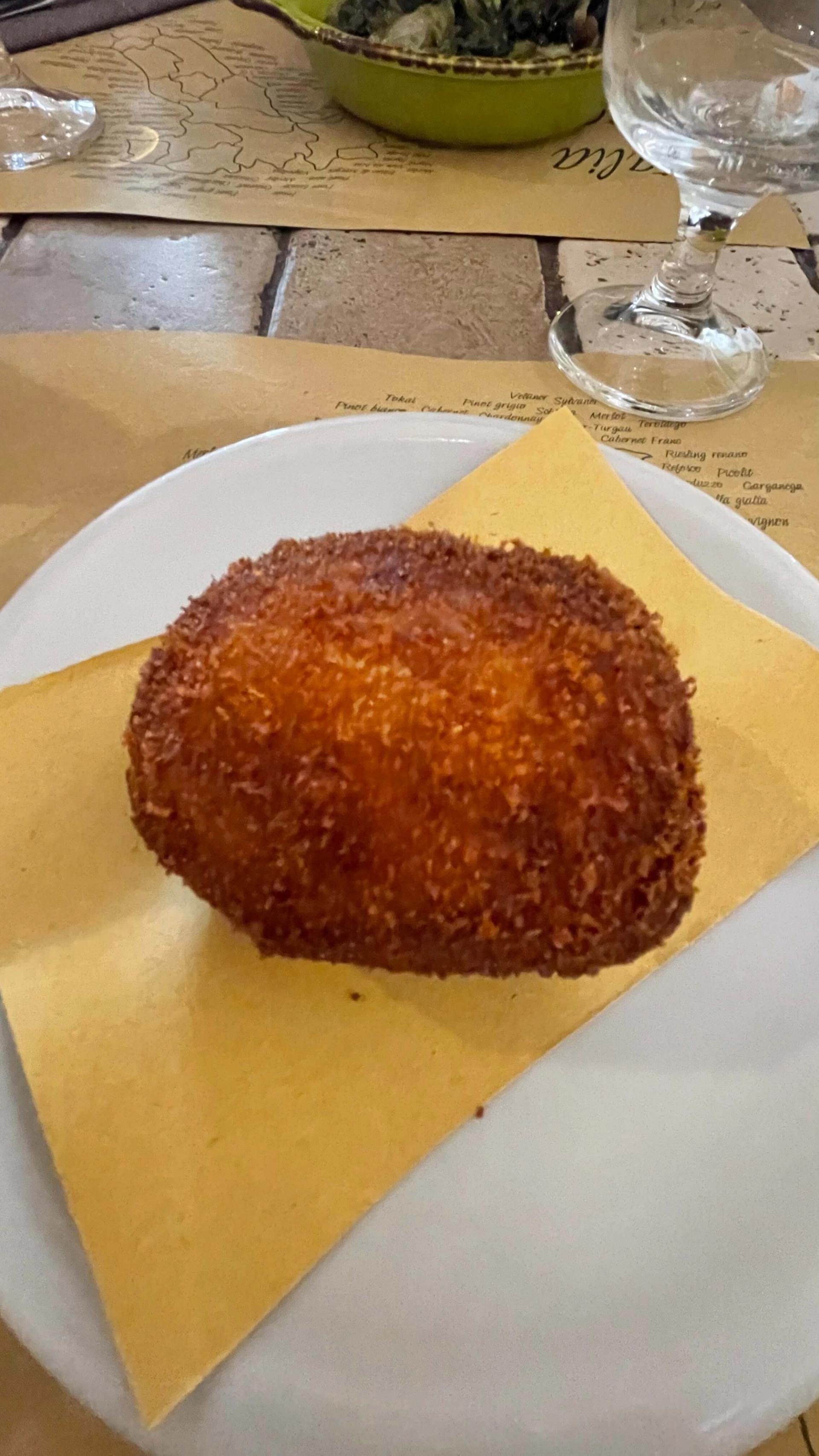 Supplì en Sellero e Ventresca Due en Roma