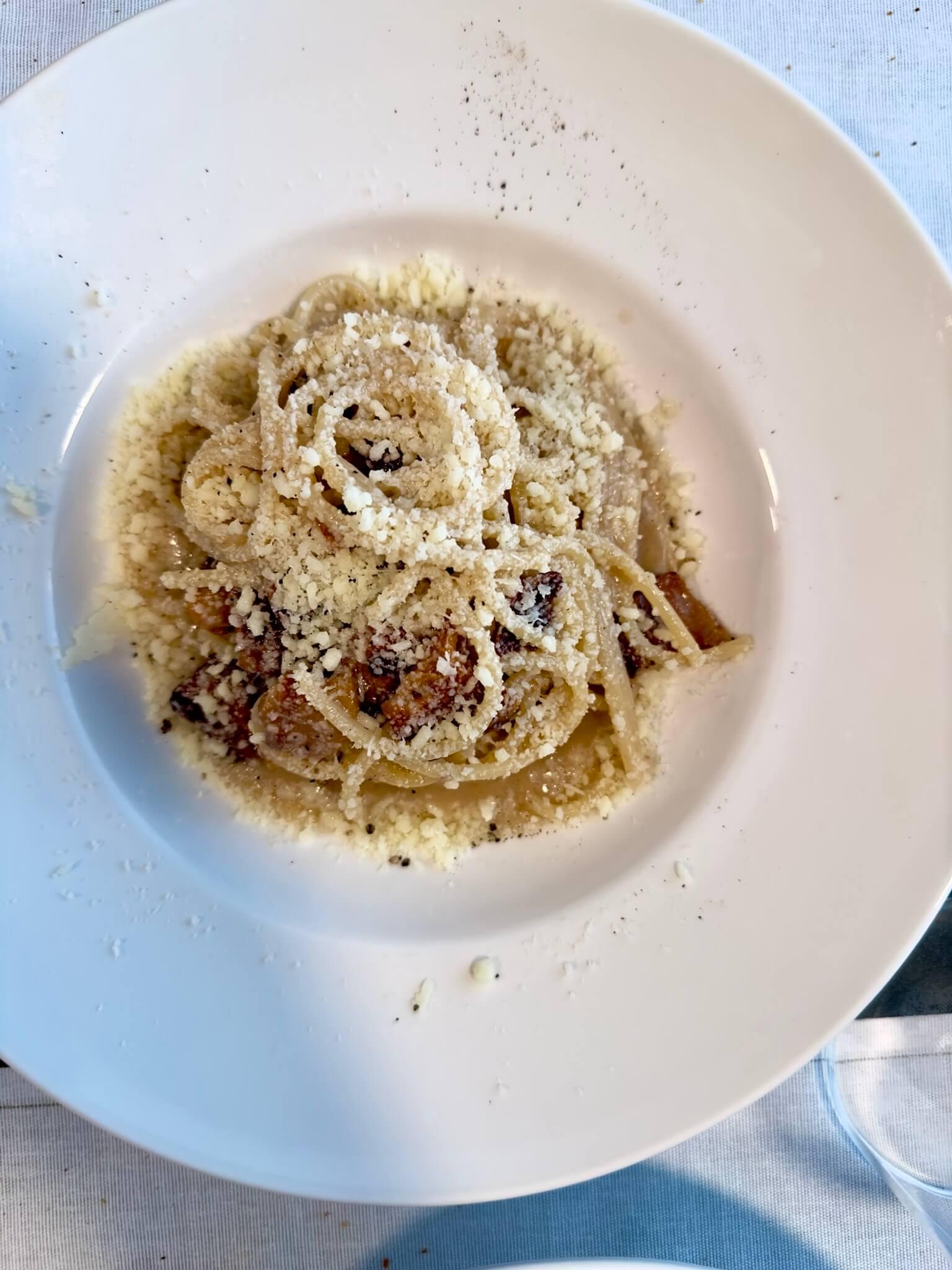Pasta alla Gricia di Cesare al Pellegrino di Roma Pasta alla Gricia di Cesare al Pellegrino di Roma