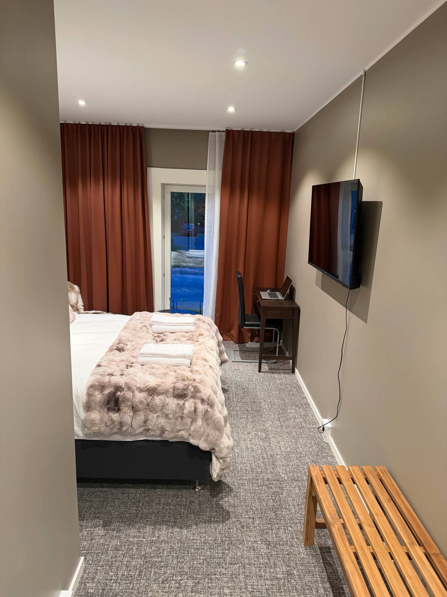 Room image 2