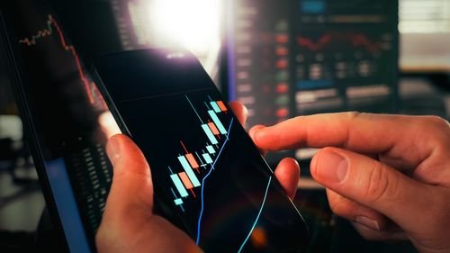 Income‑plus arbitrage funds struggle to attract investors despite tax perks