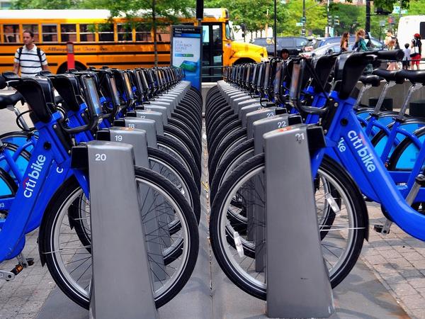 North American Bike Lane Battles Signal Uneven Urban Demand