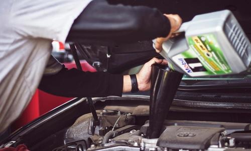 Personal vs Commercial Auto Insurance: When You Need Both (and Why Your Personal Policy Won't Pay)