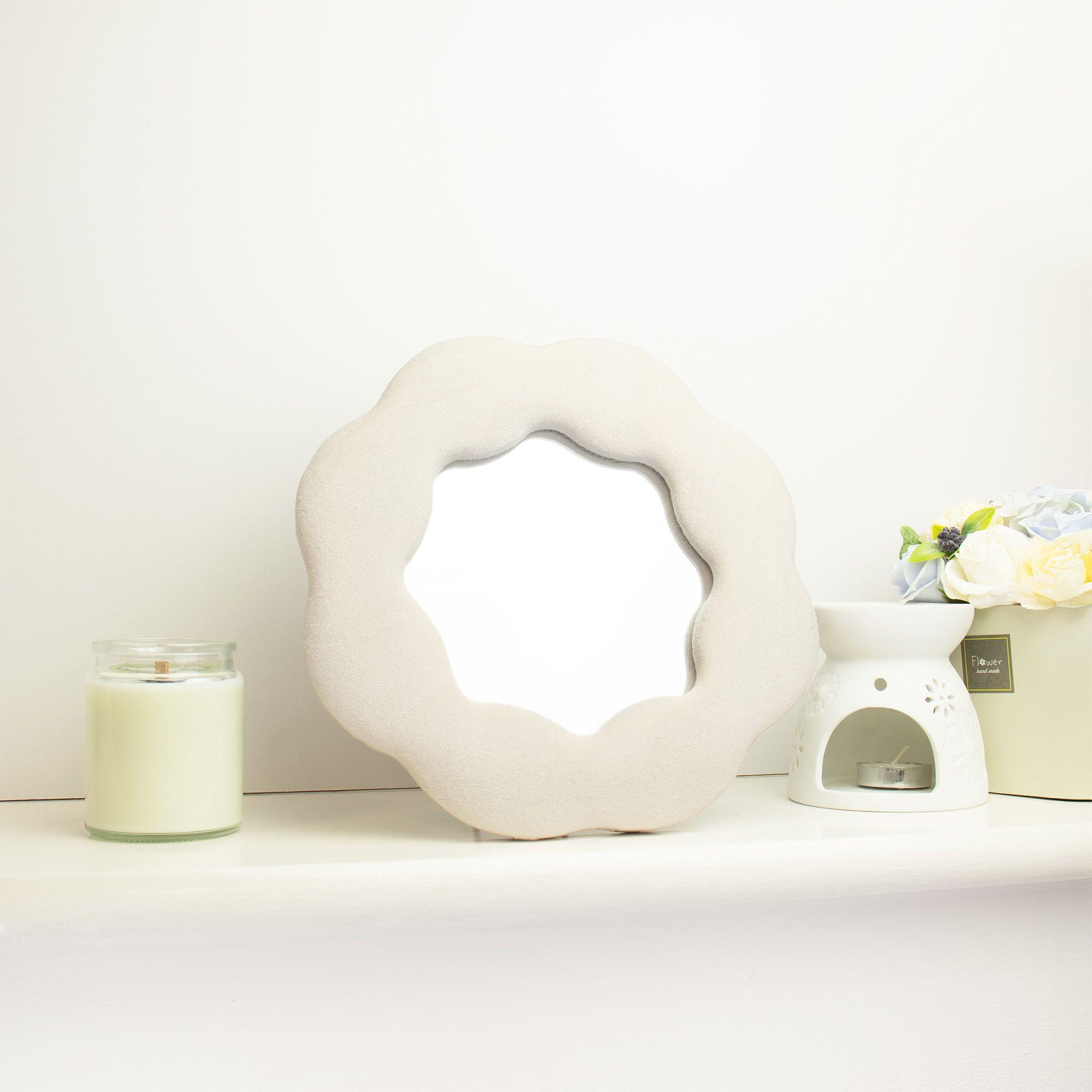 Soft Squiggly Mirror – Flower – Stone (25.4x25.4x2.3cm) | Kaiku