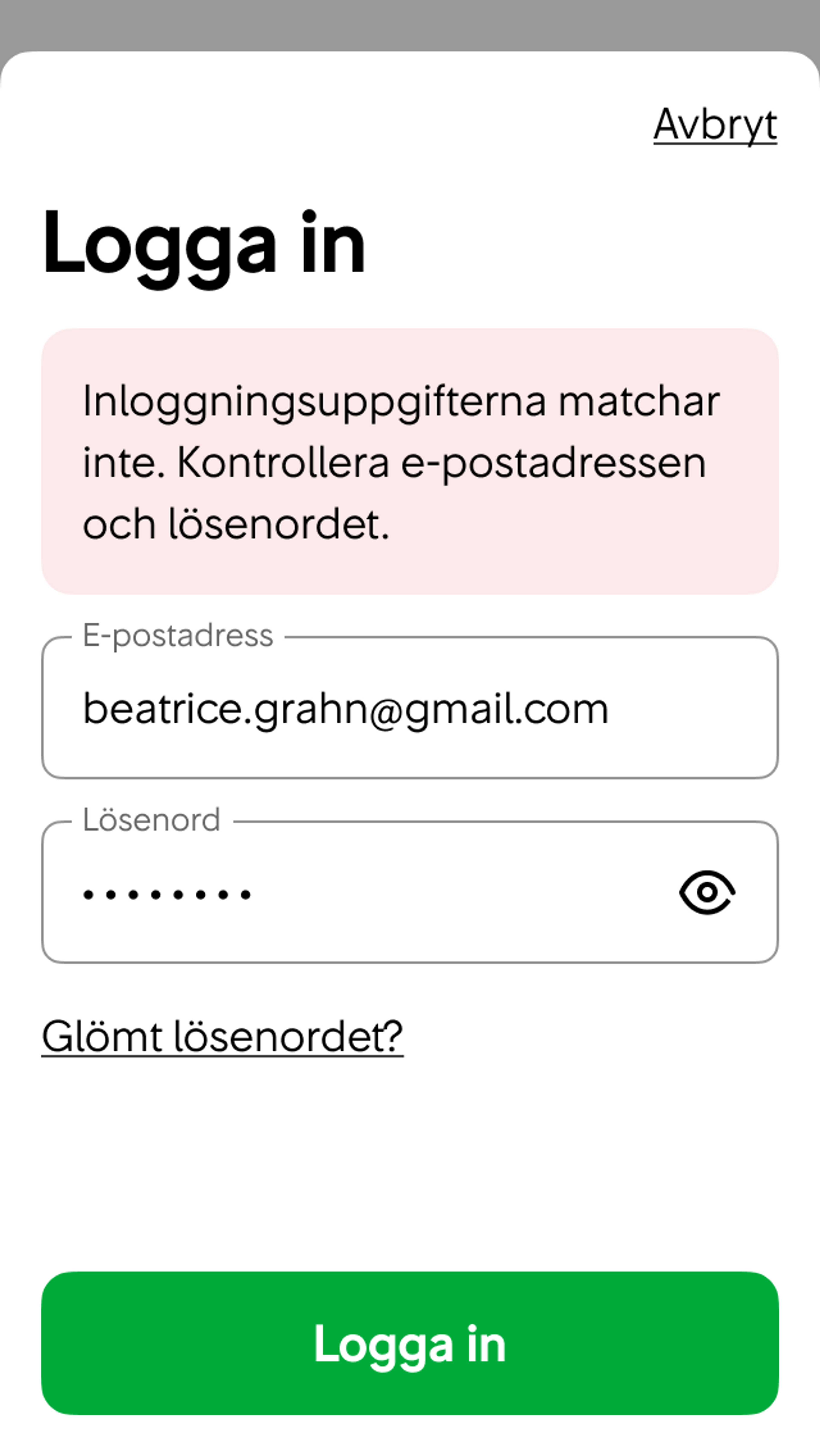 2. Användaren flyttas längst upp på sidan där ett rött felmeddelande visas. Berörda inmatningsfält byter inte utseende.