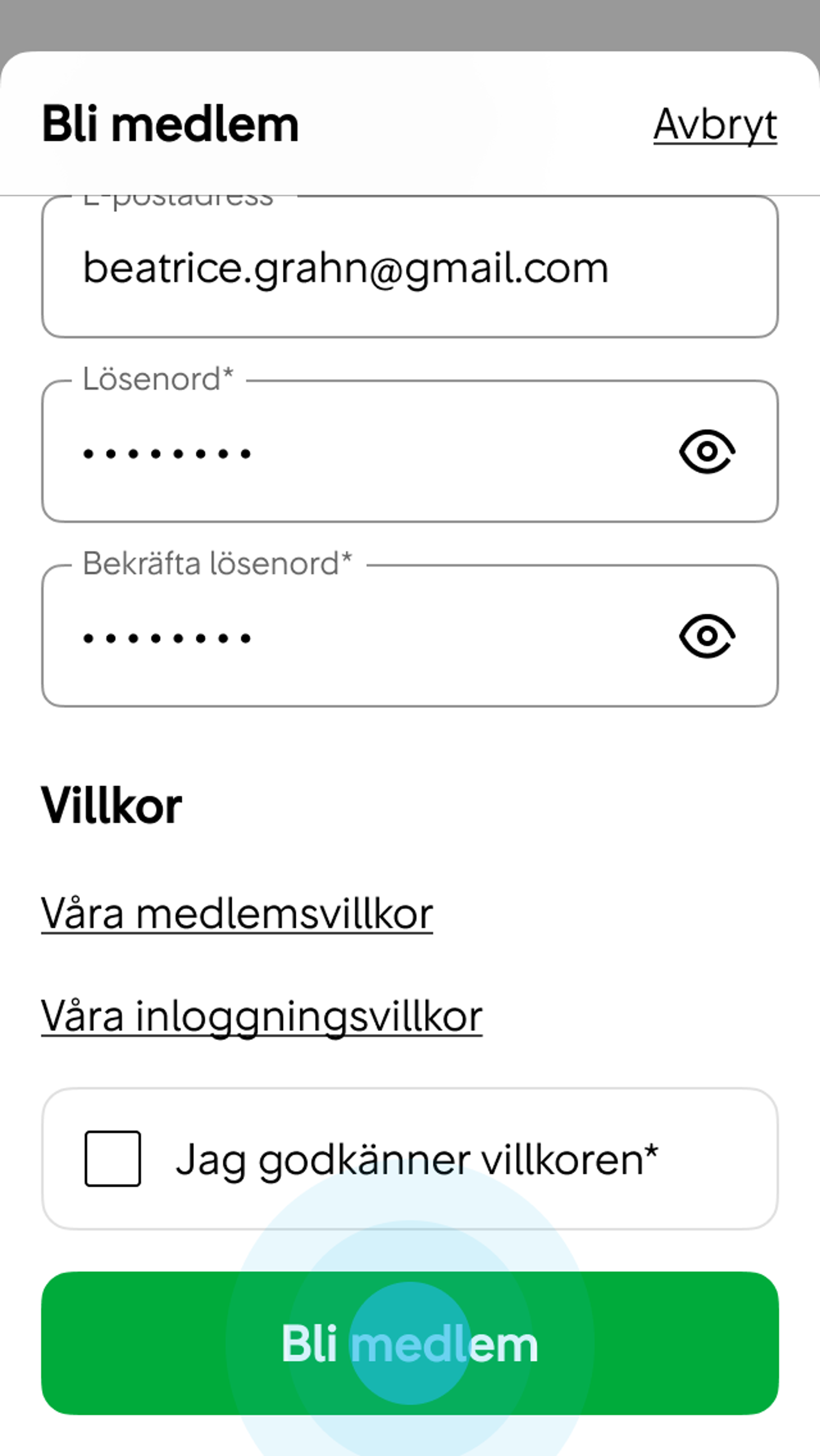 1. Användaren skickar ett formulär med ett eller fler tomma eller felaktigt ifyllda obligatoriska inmatningsfält.