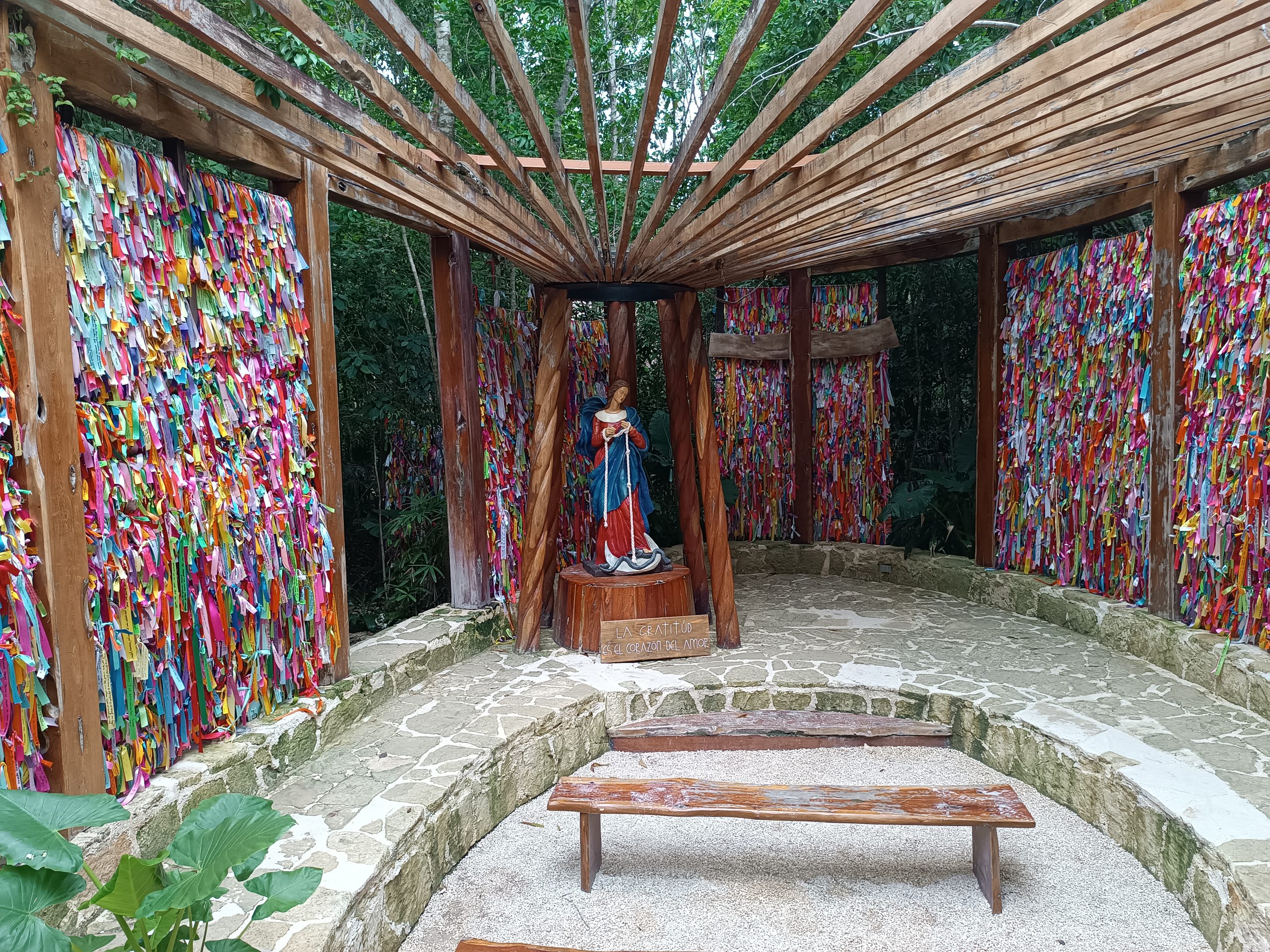 Retiro 1 día | Excursión a Cancún – Virgen de los Desatanudos - Image 1