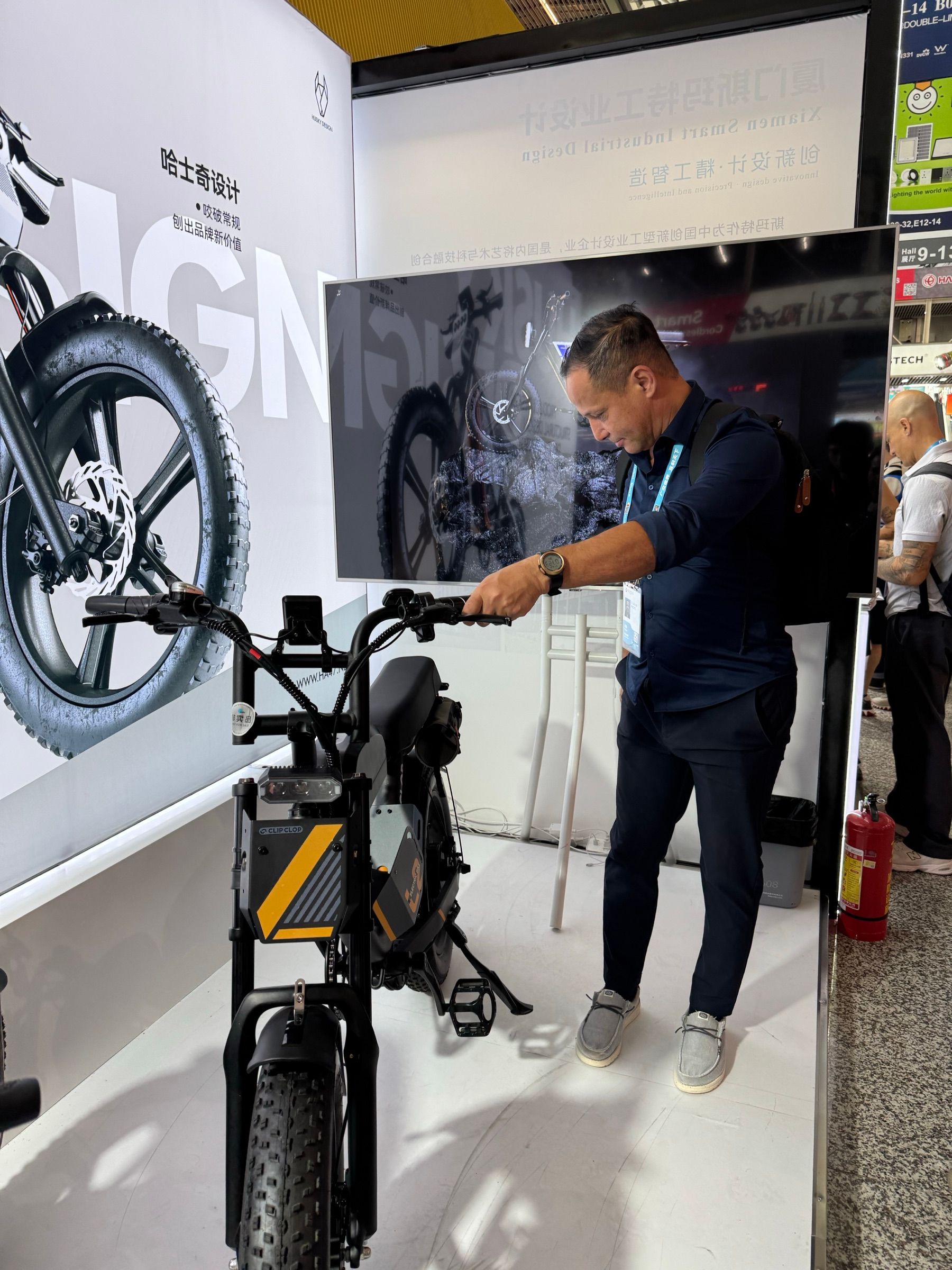 Buyer reviewing the cockpit of a ClipClop e-bike