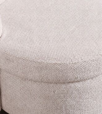 Off-White / Light Cream