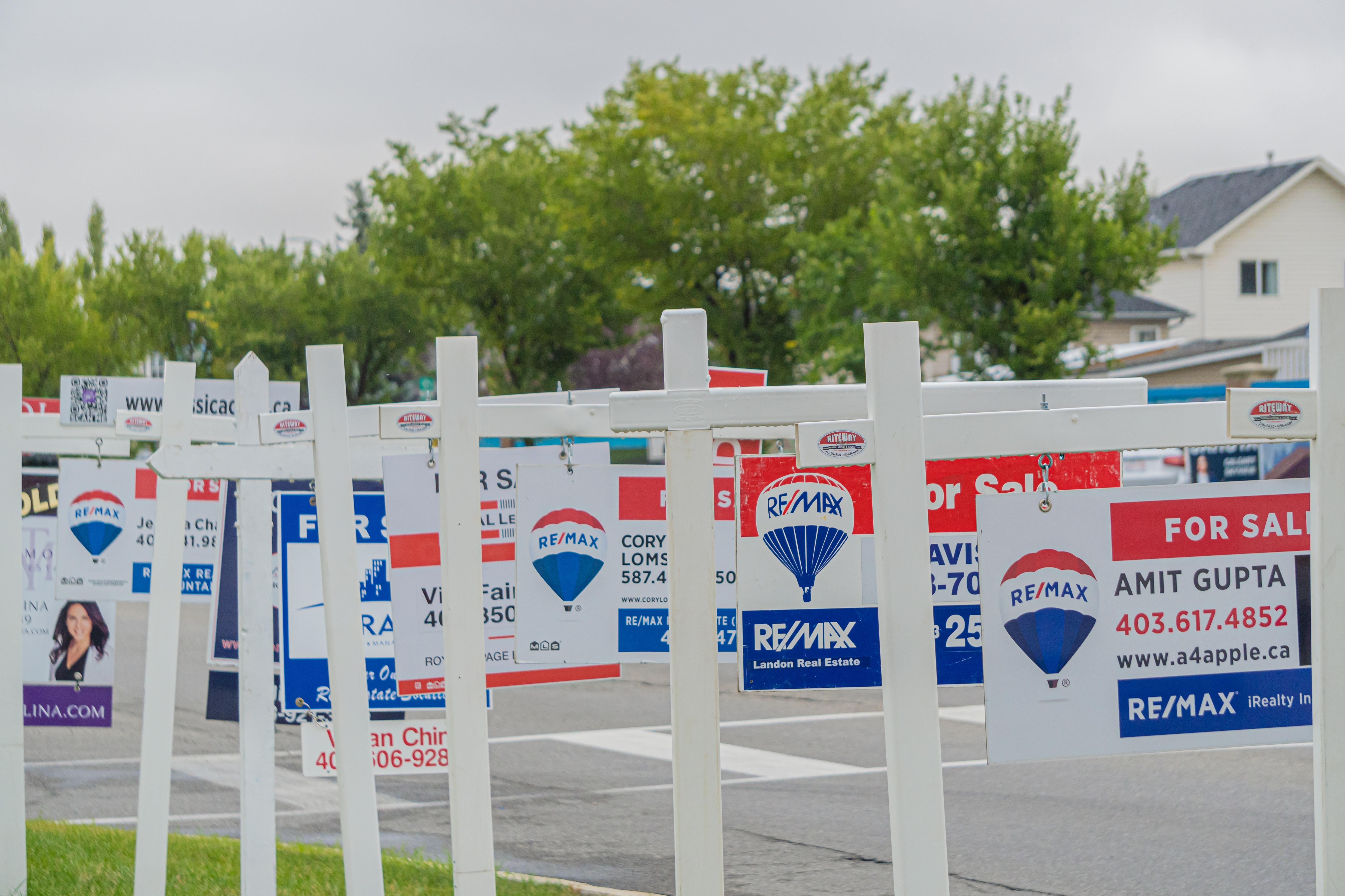 65% of Canadian Buyers Will Compromise to Get a More Suitable Home: Re/Max Survey 