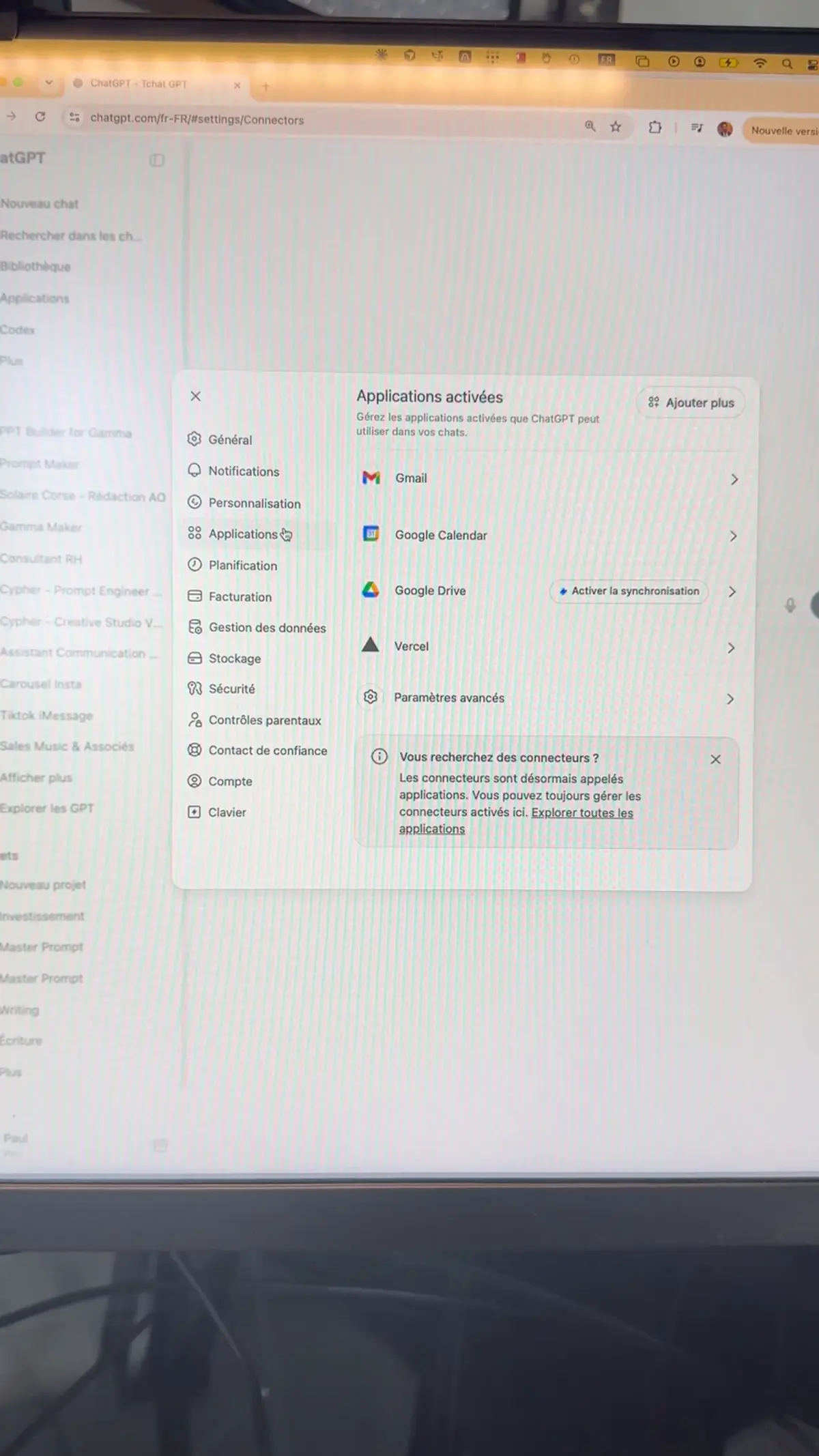 Panneau Applications de ChatGPT avec Gmail connecté