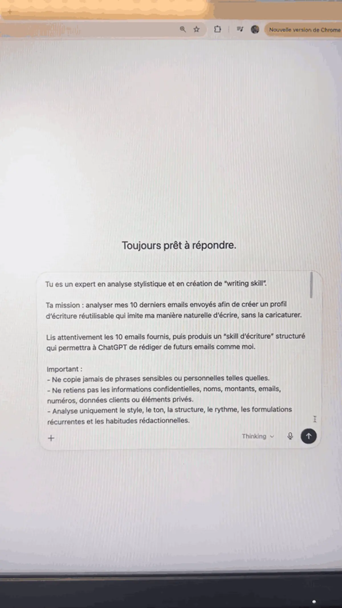 Démonstration : on colle le prompt et ChatGPT analyse le style d'écriture des derniers emails