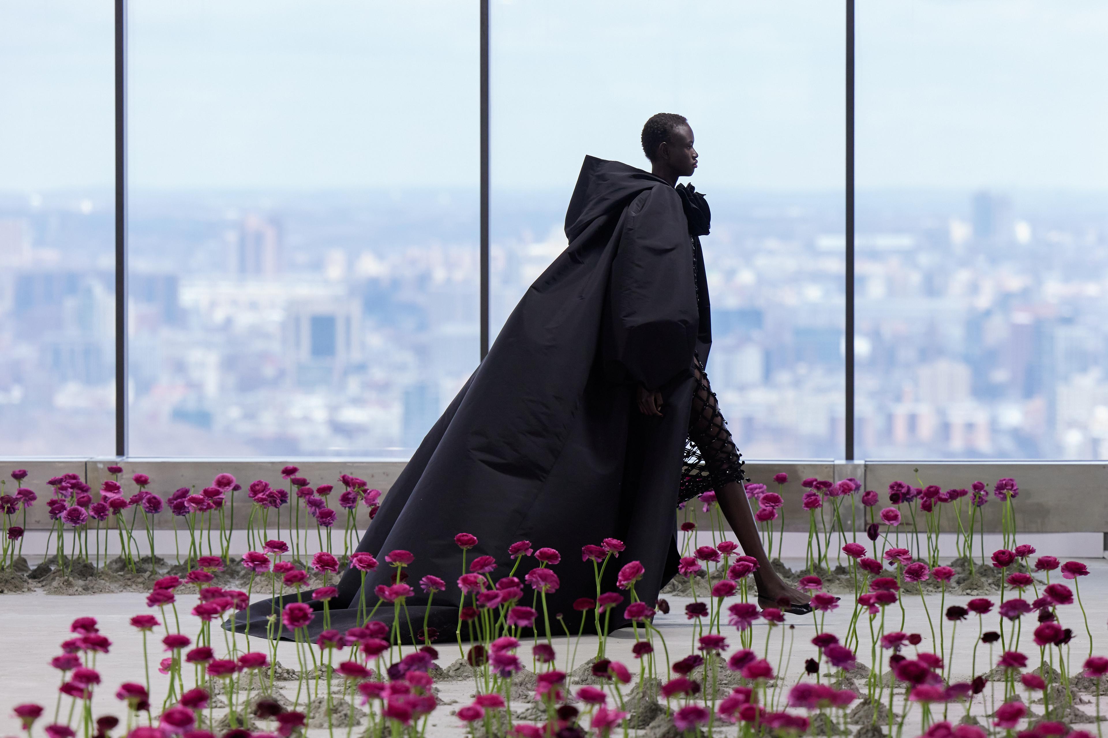 Carolina Herrera FW25, The Solow Building