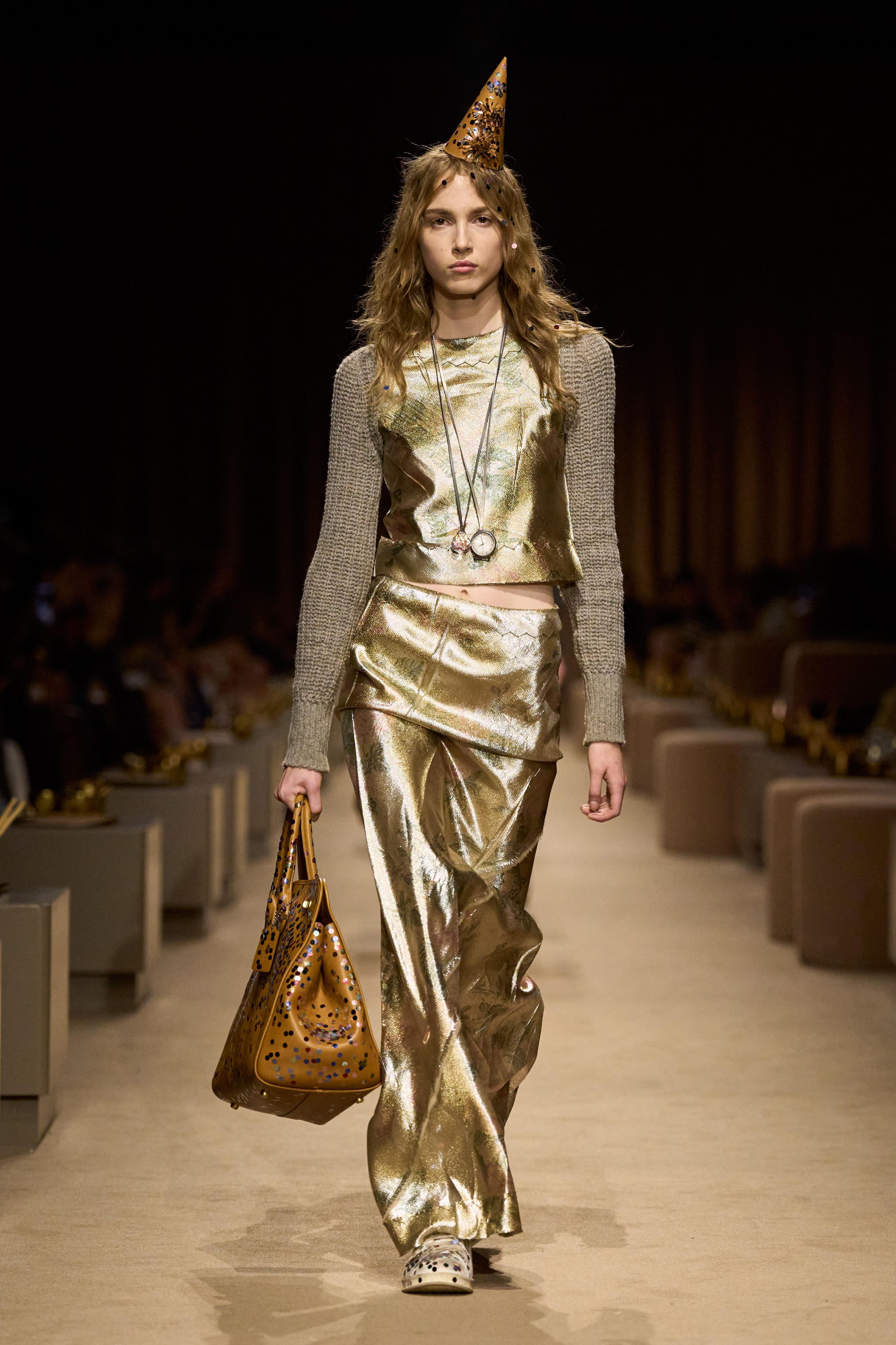 Coach SS27, Pier 36 (Basketball City)