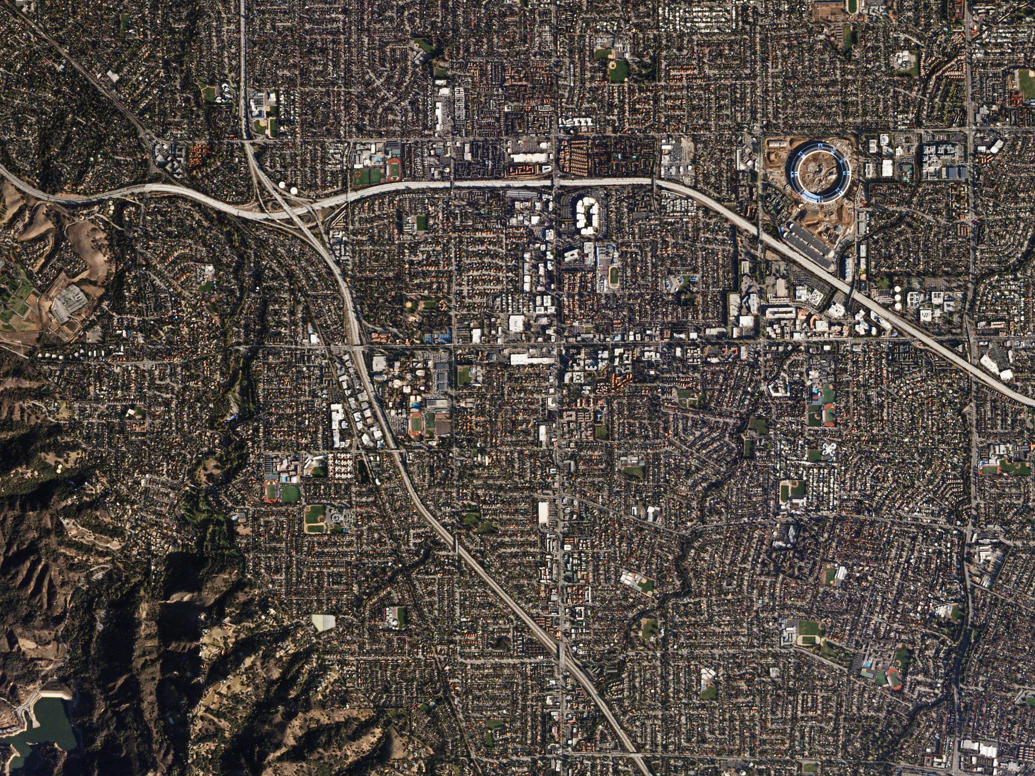 PlanetScope snapshot of Cupertino, California © 2016, Planet Labs Inc. All Rights Reserved.