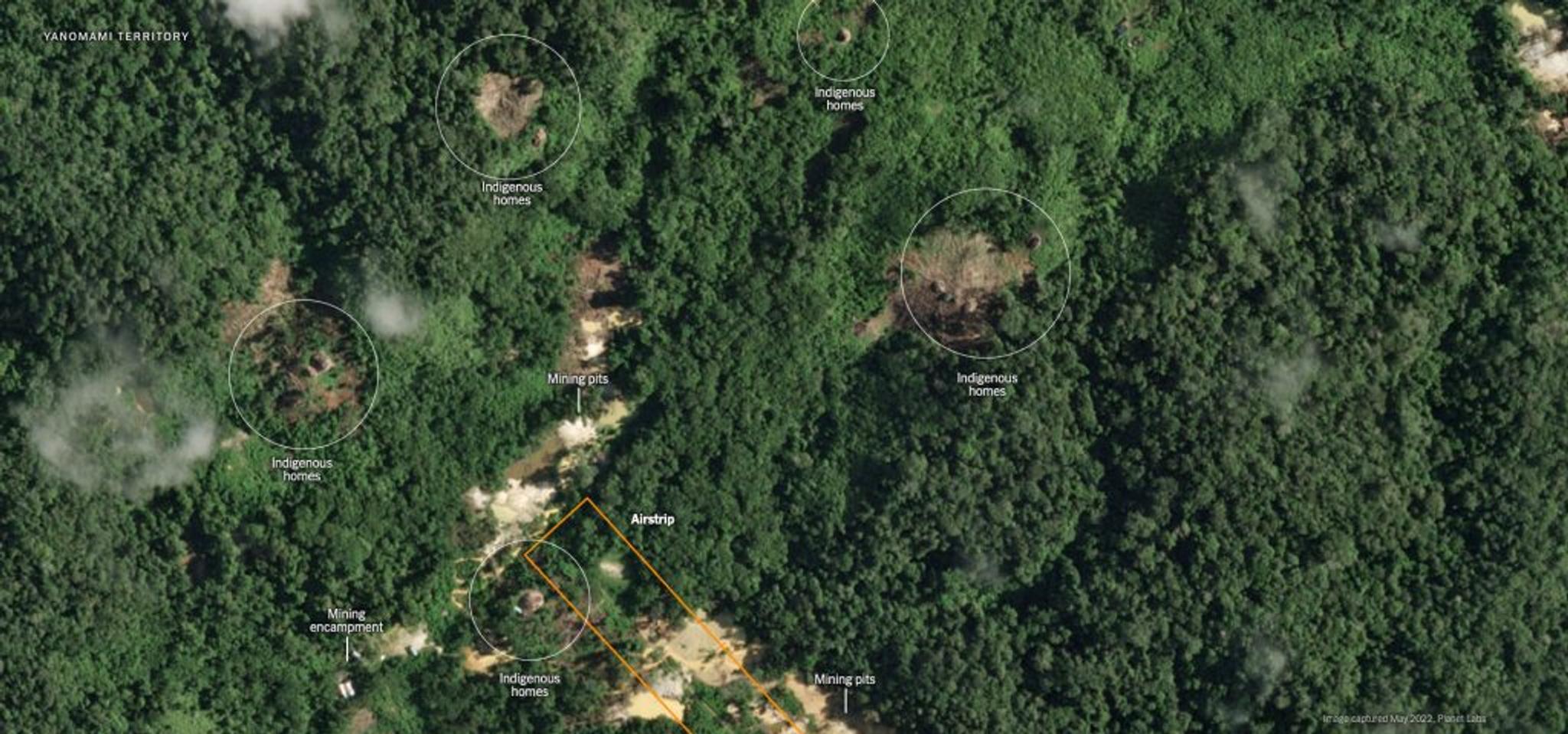 Airbus SPOT archive data from 2019 (top) and PlanetScope monitoring data from May 2022 (bottom) show clear growth of airstrips and mining pits in indigenous territories of the Brazilian Amazon. Source: NICFI Satellite Data Program and New York Times. SPOT 6/7© Airbus DS 2019