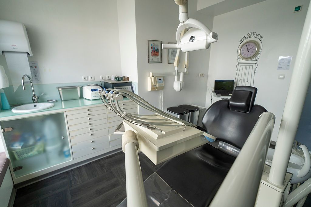 Consultorio Dentista Alvalade Biuti Clinic