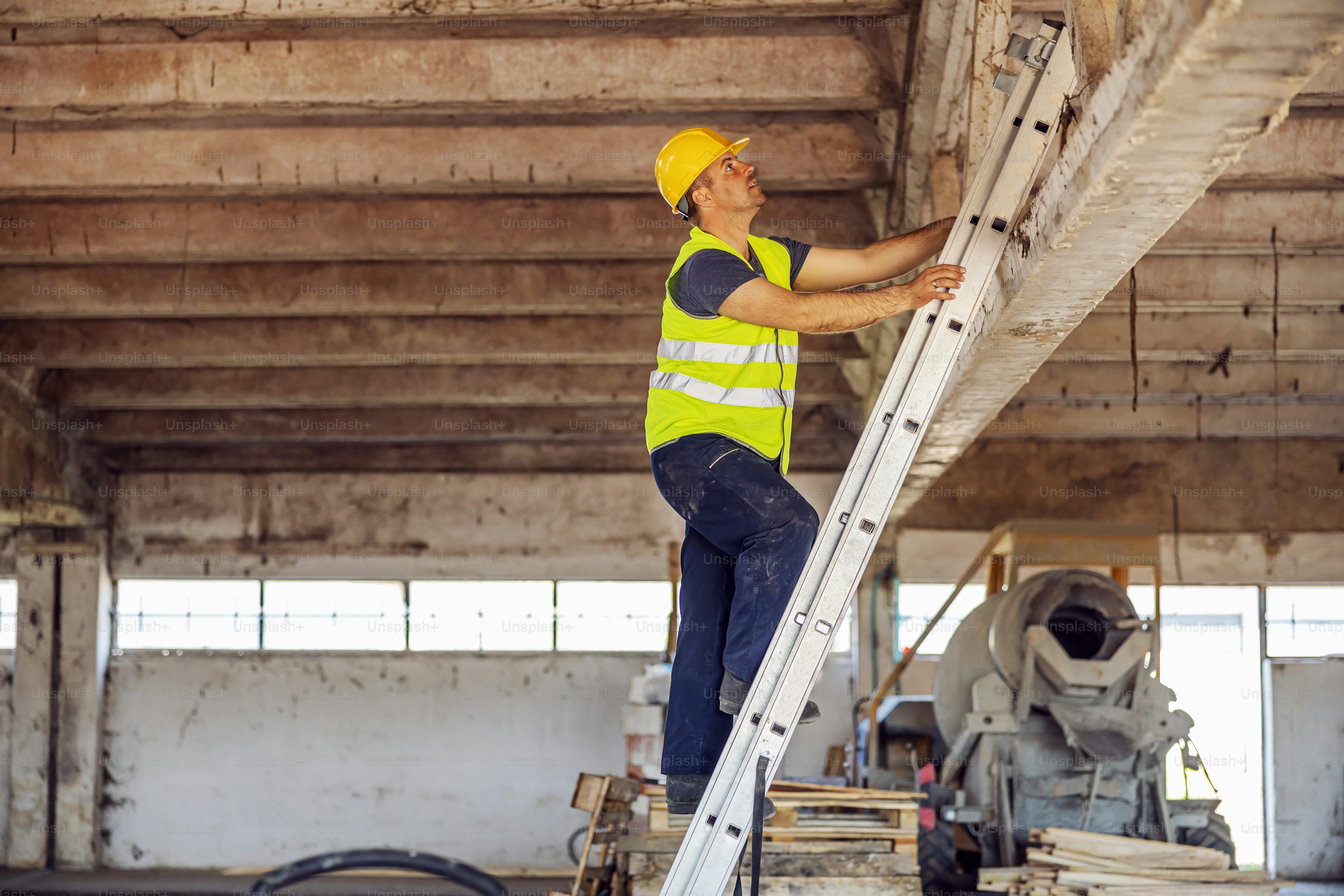Les échelles : encore l’une des principales causes d’accidents sur les chantiers