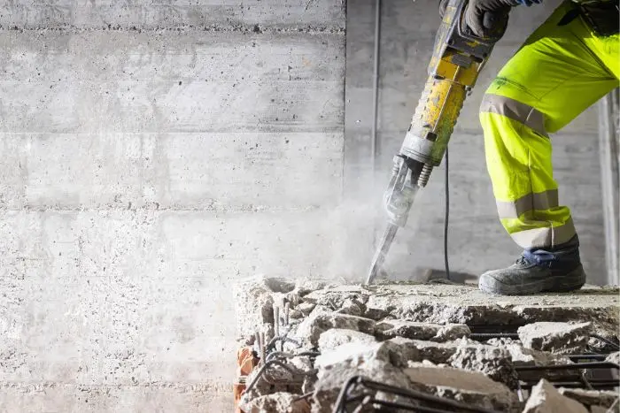 The Risks of Tool Vibration on a Construction Site