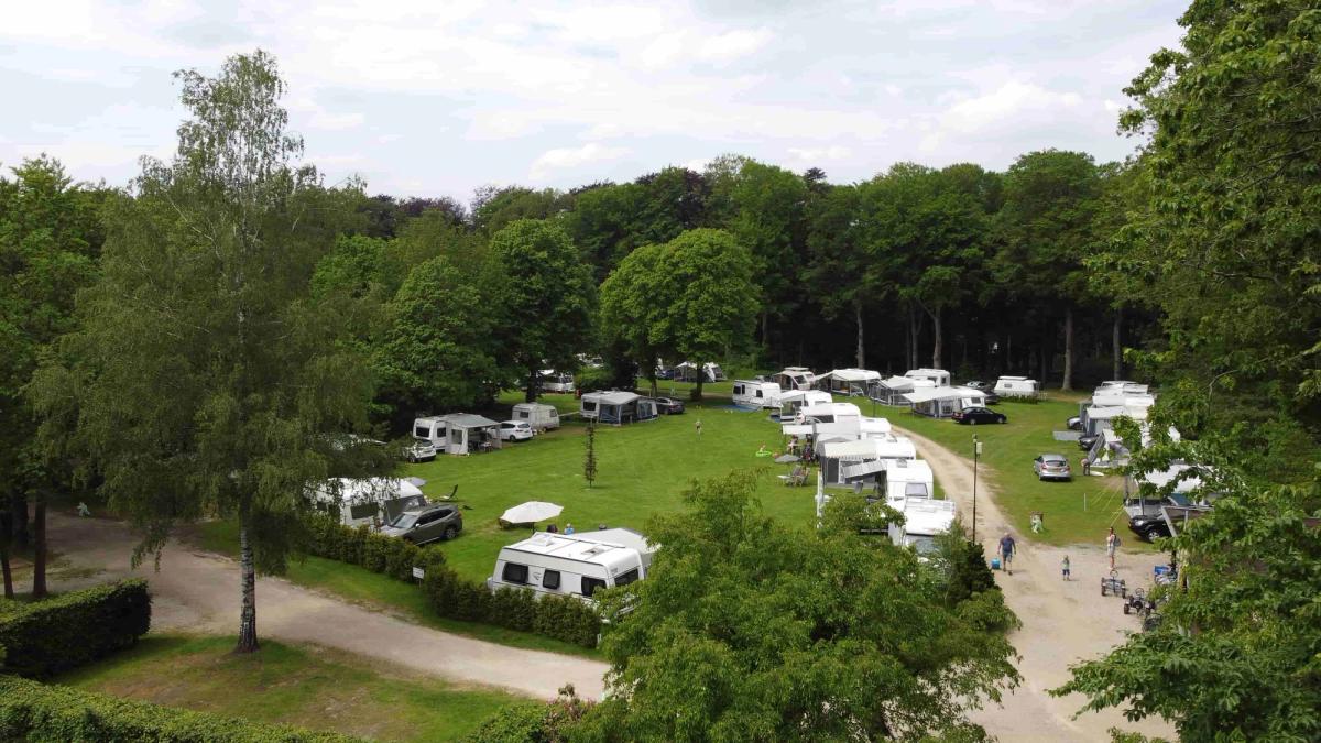 kampeerplaatsen-camping-warnsborn