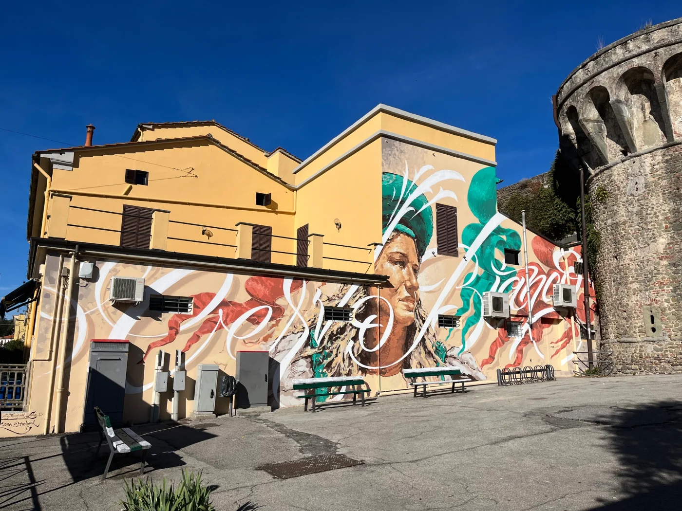 zona16-mural-cervo-bianco-pistoia-frontview-2-jpg