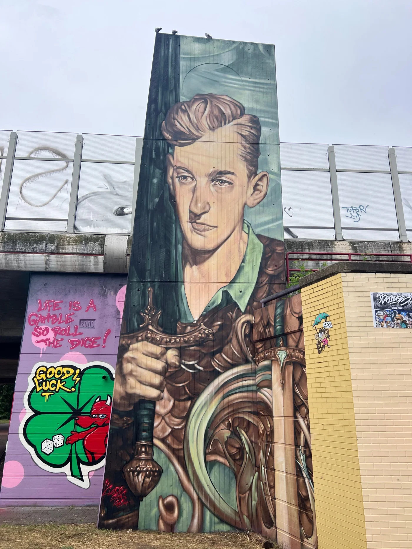 zona16-mural-giovane-fante-ludwing-field--front-veiw-jpg