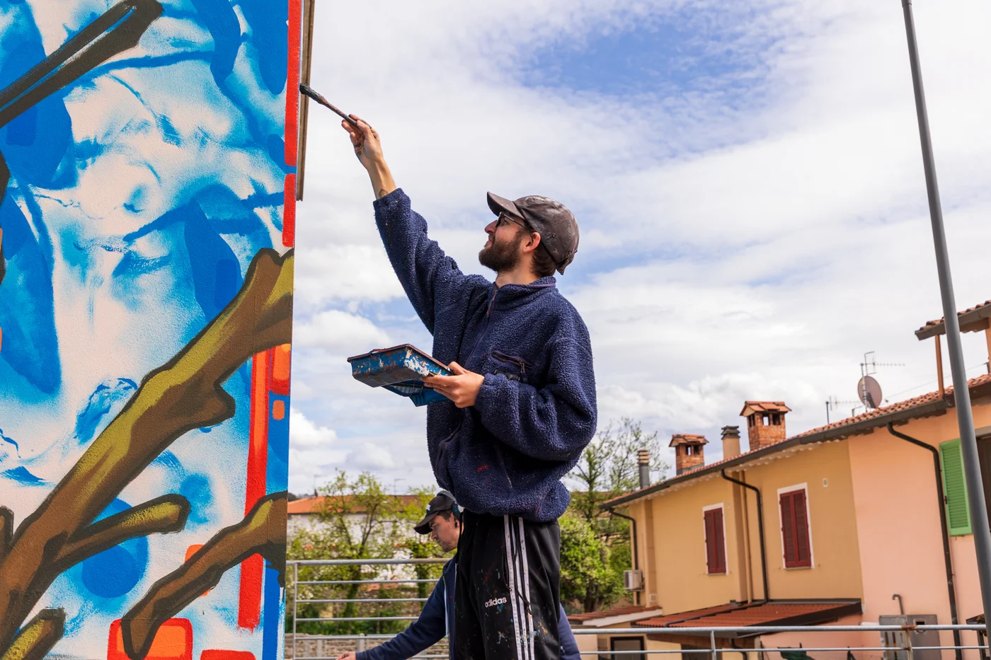zona16-mural-fiori-sulla-pietra-montemurlo-sowet-jpg