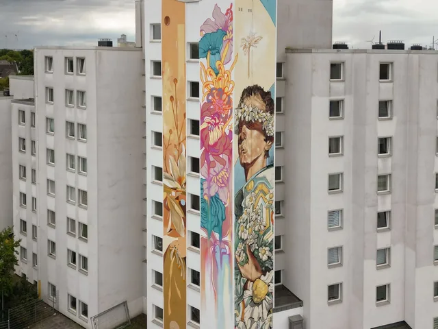 zona16 mural boy with flowers rostocker bremen overview