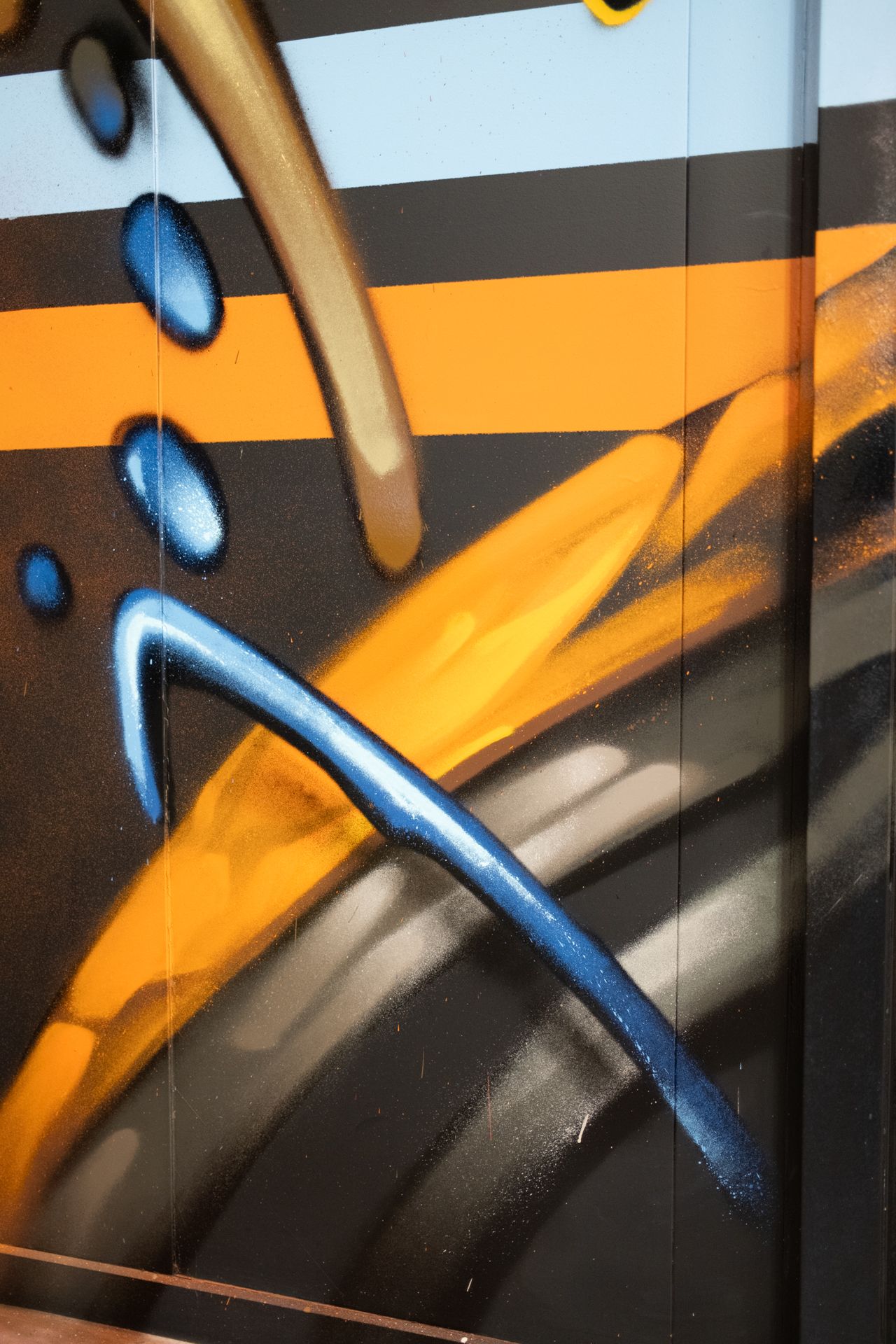 zona16-mural-ala-carburanti-distributore-quarrata-overlap-detail-jpg