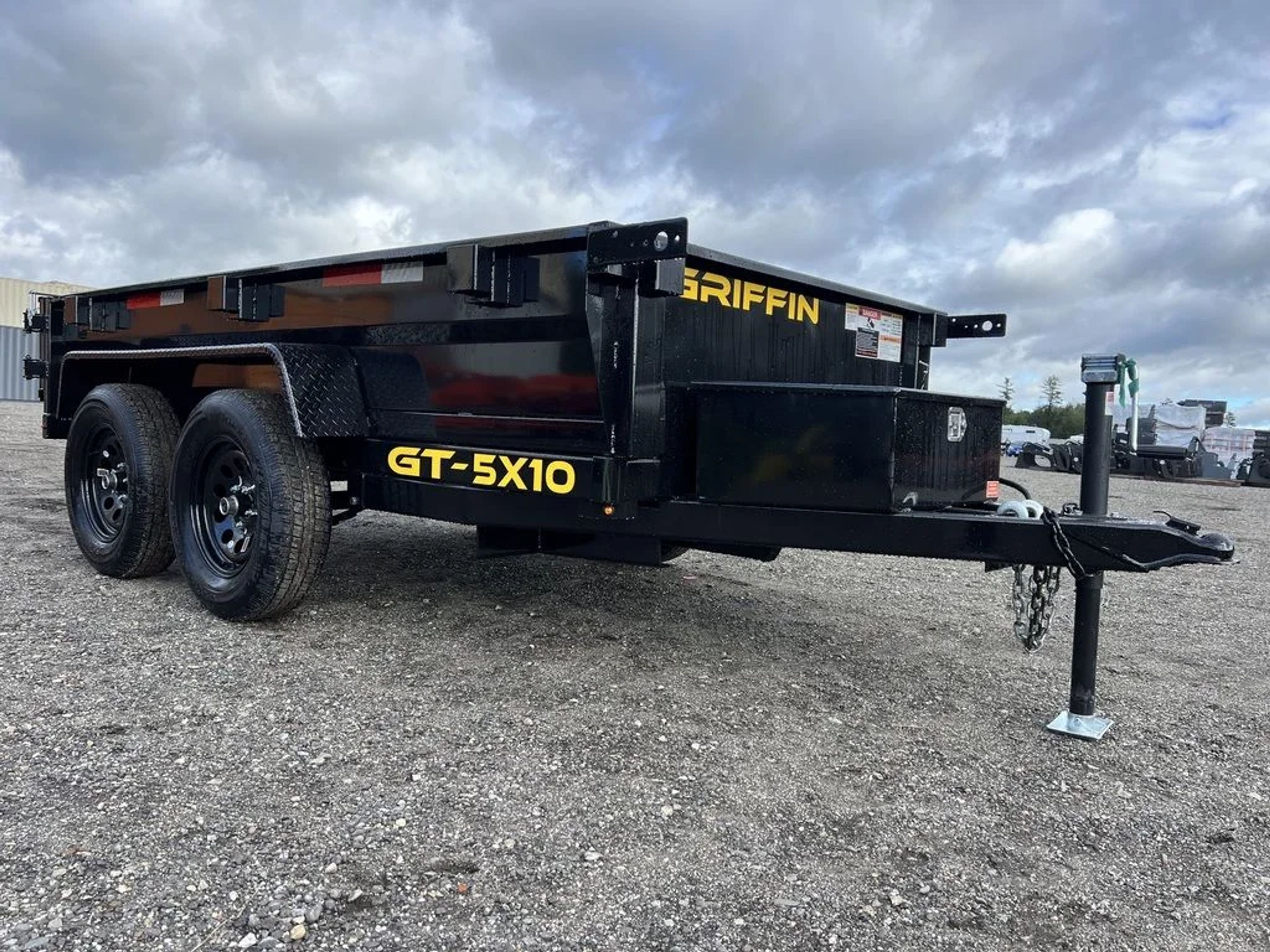 2024 Griffin Trailers 5×10 7K Powder Coated Dump w/Barn Door Gate — view 2