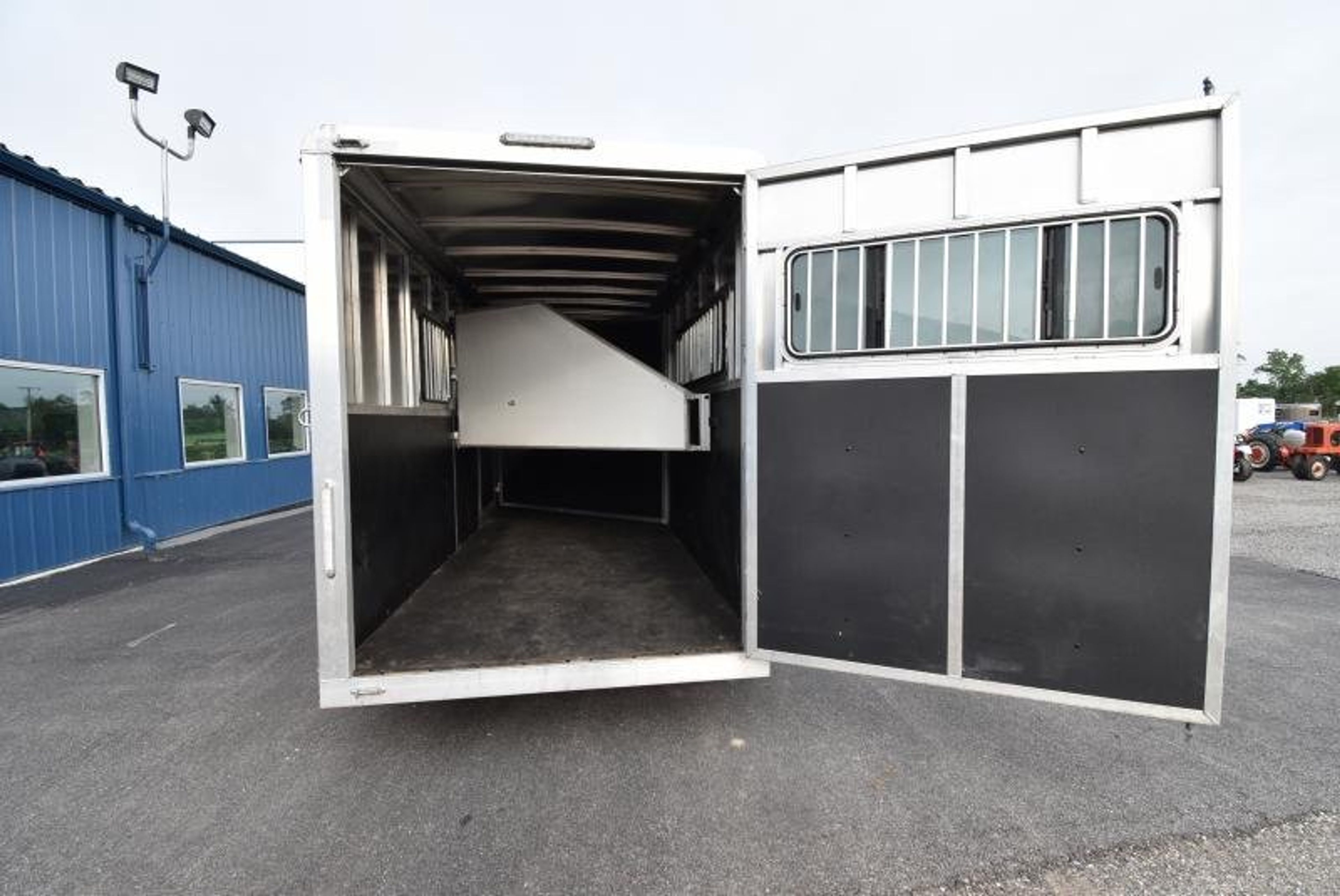 2021 Shadow Trailers Stablemate 3 Horse Trailer — view 3