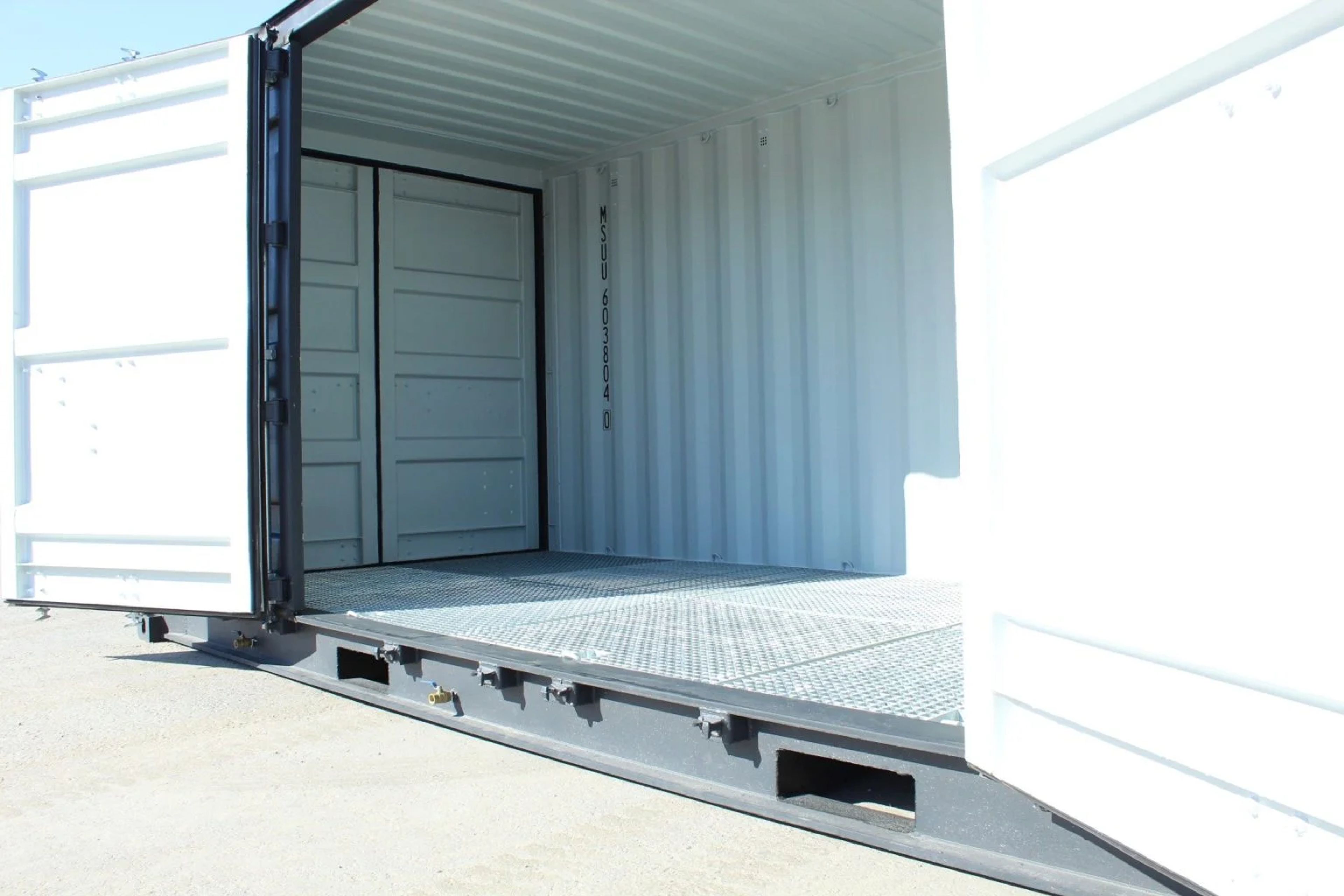20ft High Cube Container – Hazardous Waste Container, Side opening (9ft 6′ high) — view 3