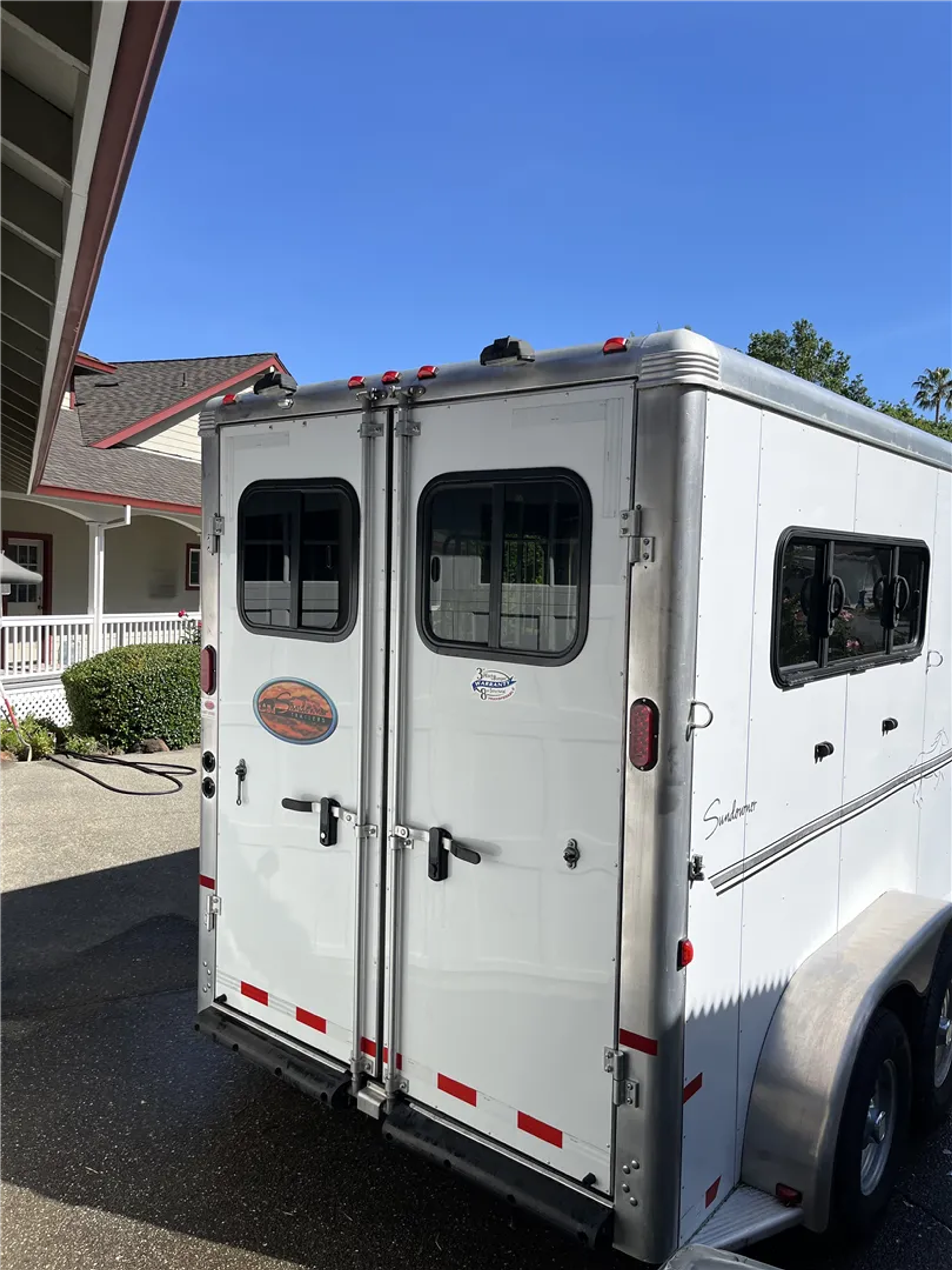 2013 Sundowner Trailers Sportsman 3 Horse Trailer — view 14