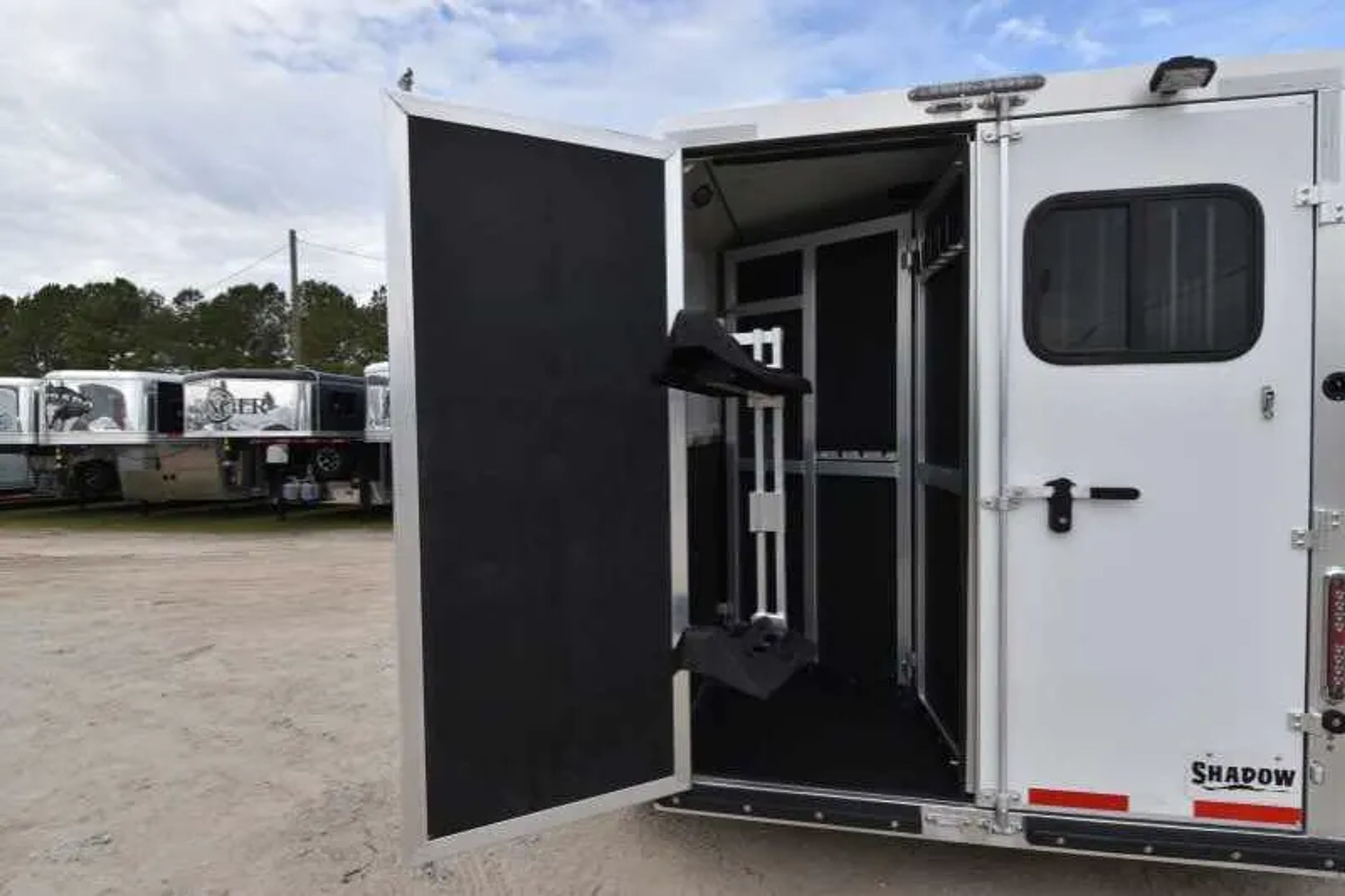 2016 Shadow 2HBP 2 Horse Trailer — view 16