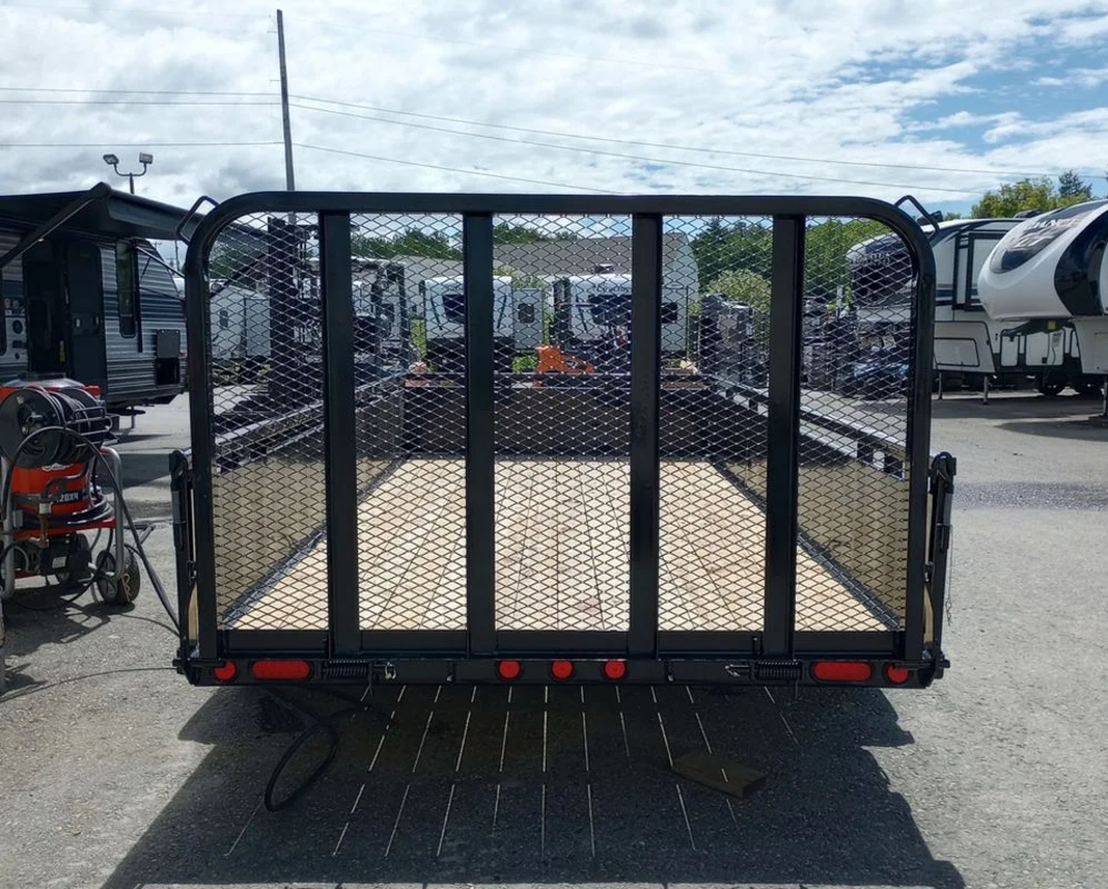 2024 PJ Trailers 7×14 7K Powder Coated Open Utility w/Rear Ramp Gate, Solid — view 7