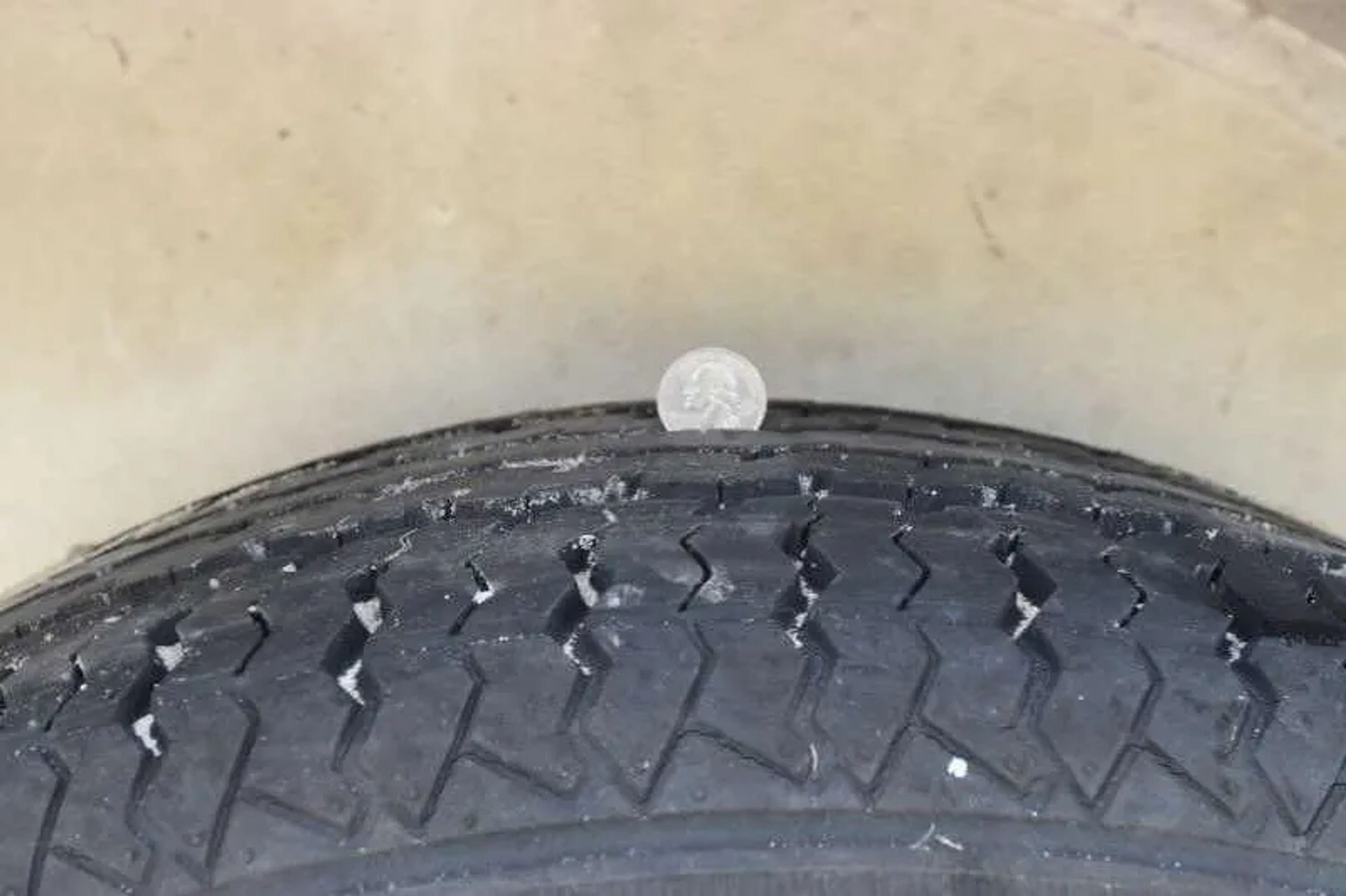 2002 Kiefer Built 2 Horse Bumper Pull — view 7