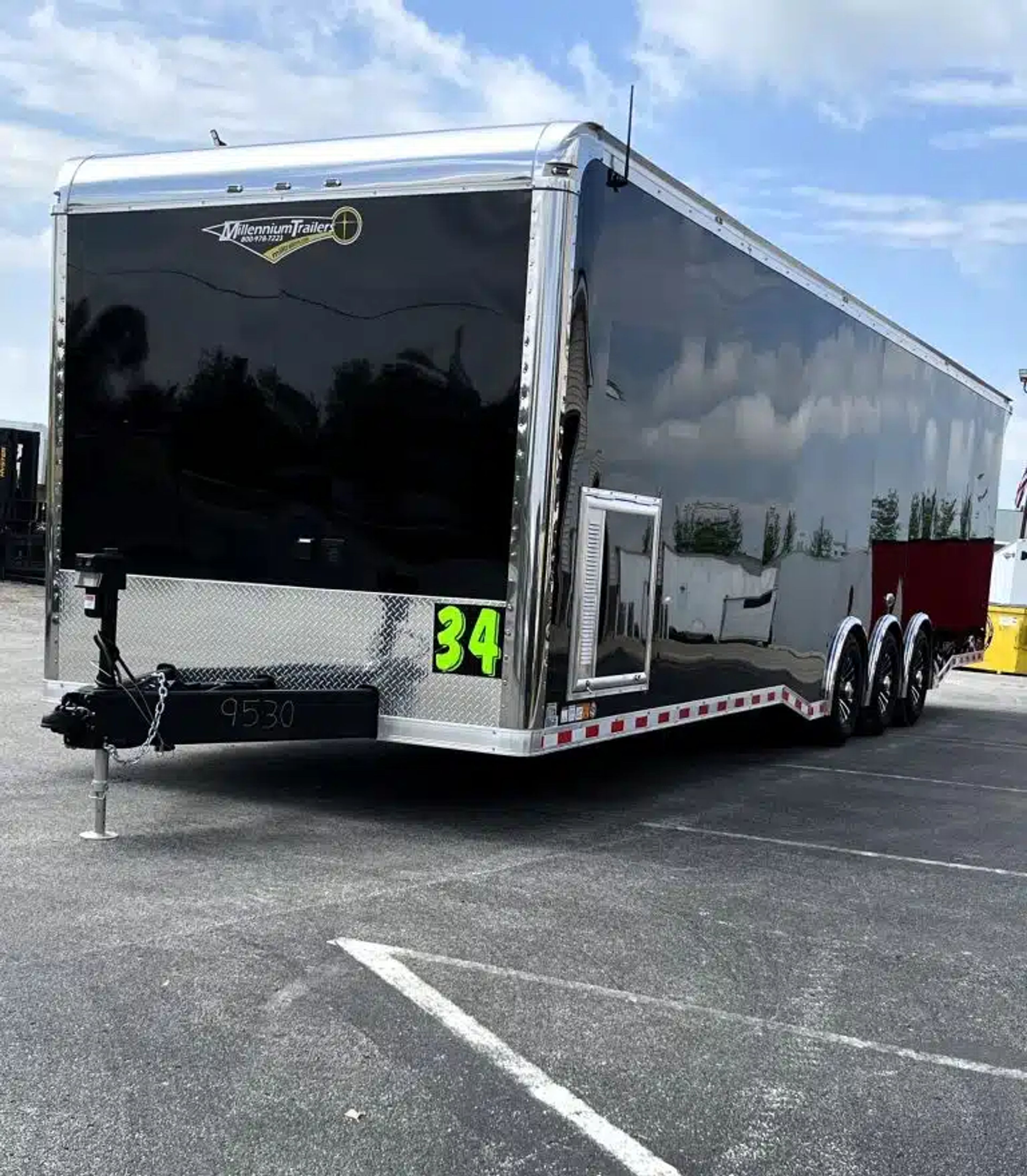 Enclosed Car Trailer 2025 34′ Haulmark Edge w/Wide Rear Opening & Premium — view 3